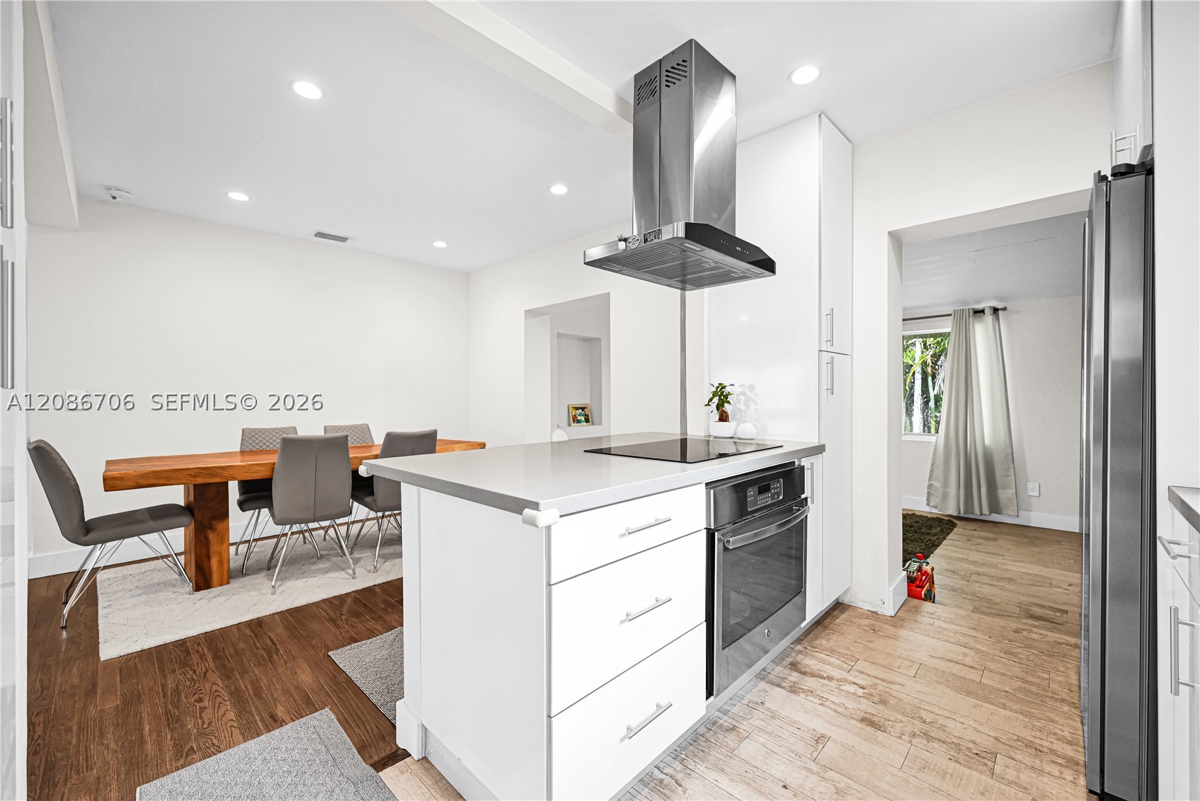 295 De Leon Dr, Miami Springs FL 33166