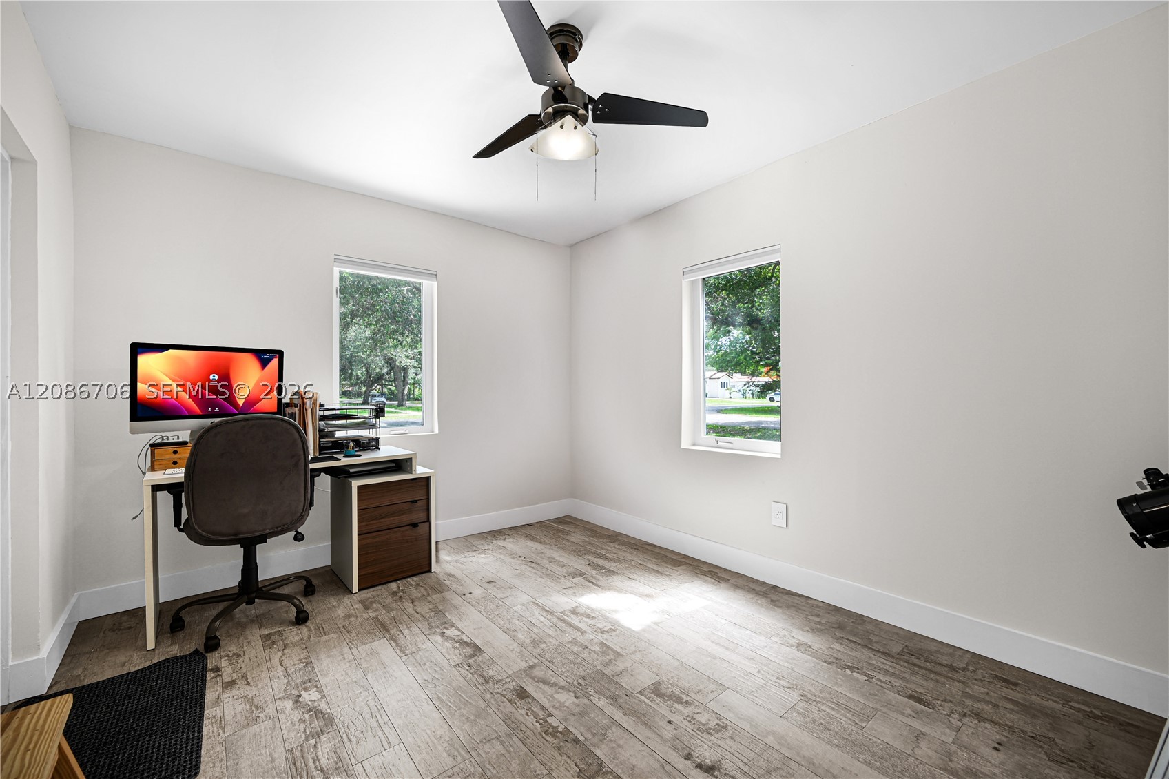 295 De Leon Dr, Miami Springs FL 33166