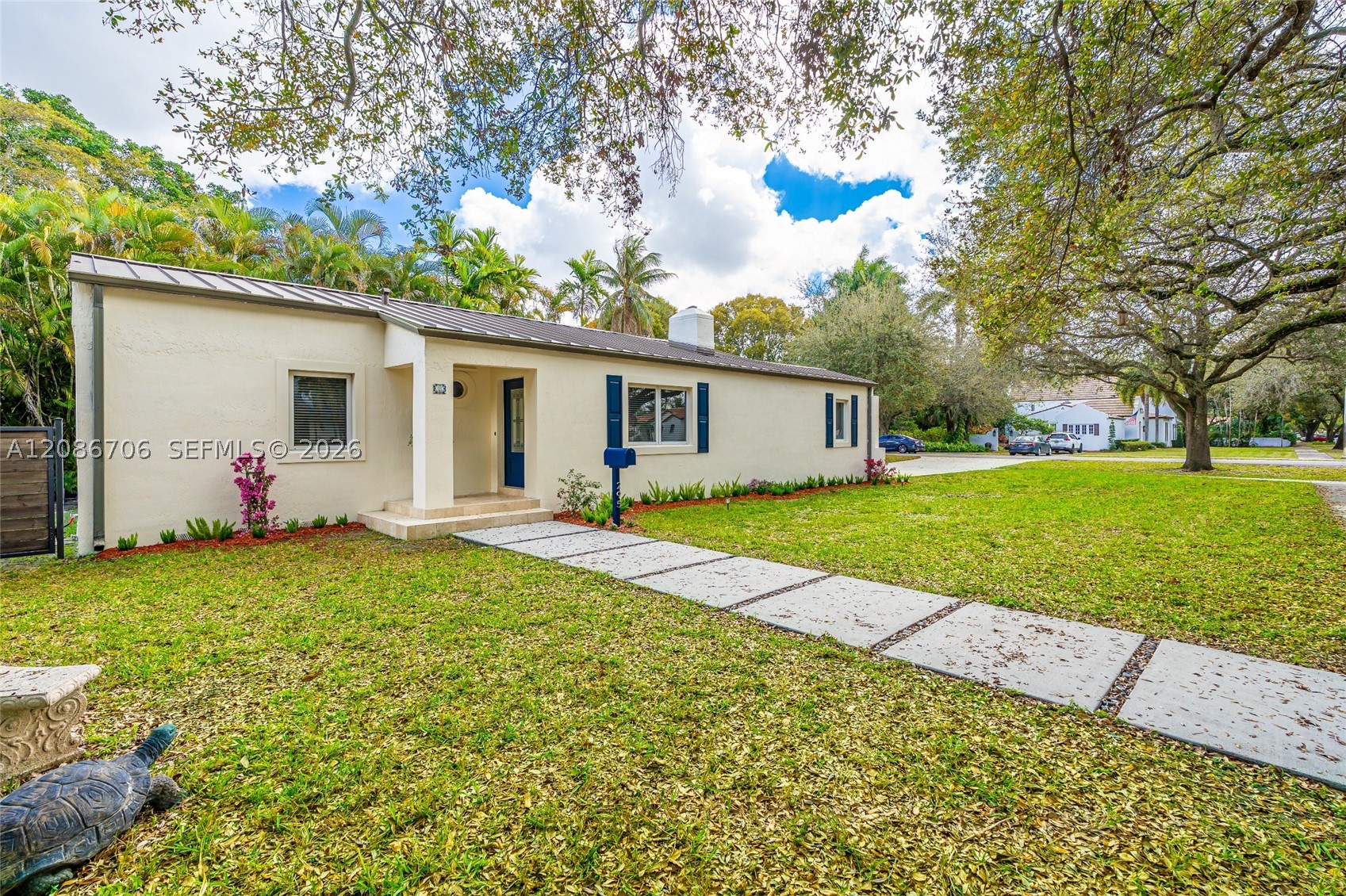 295 De Leon Dr, Miami Springs FL 33166