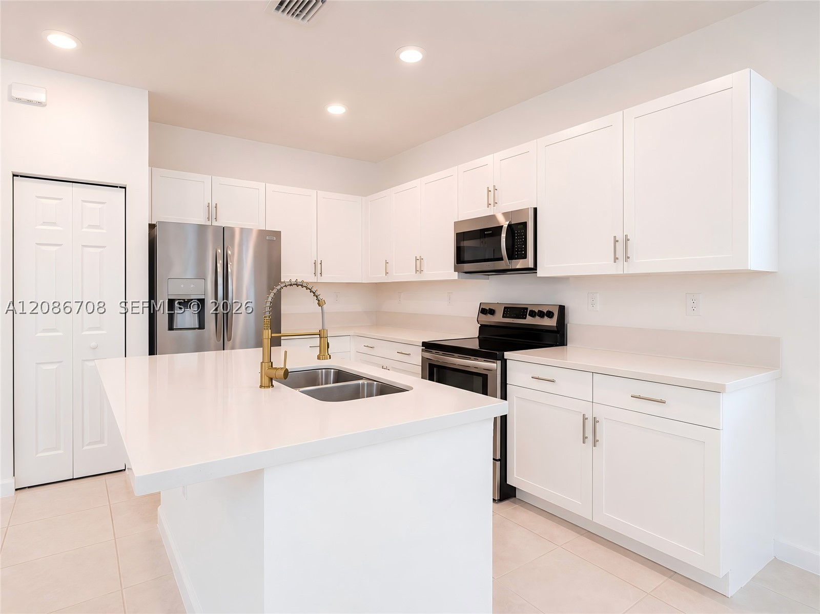 3448 W 110th Ter #3448, Hialeah FL 33018