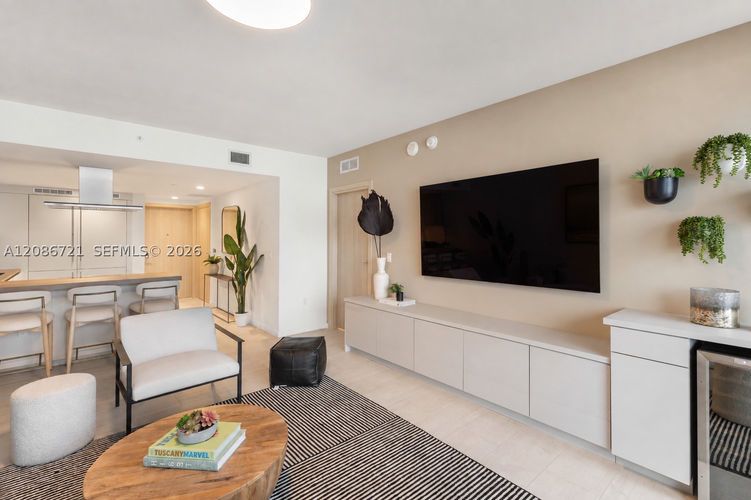 1000 Brickell Plaza #2704, Miami FL 33131