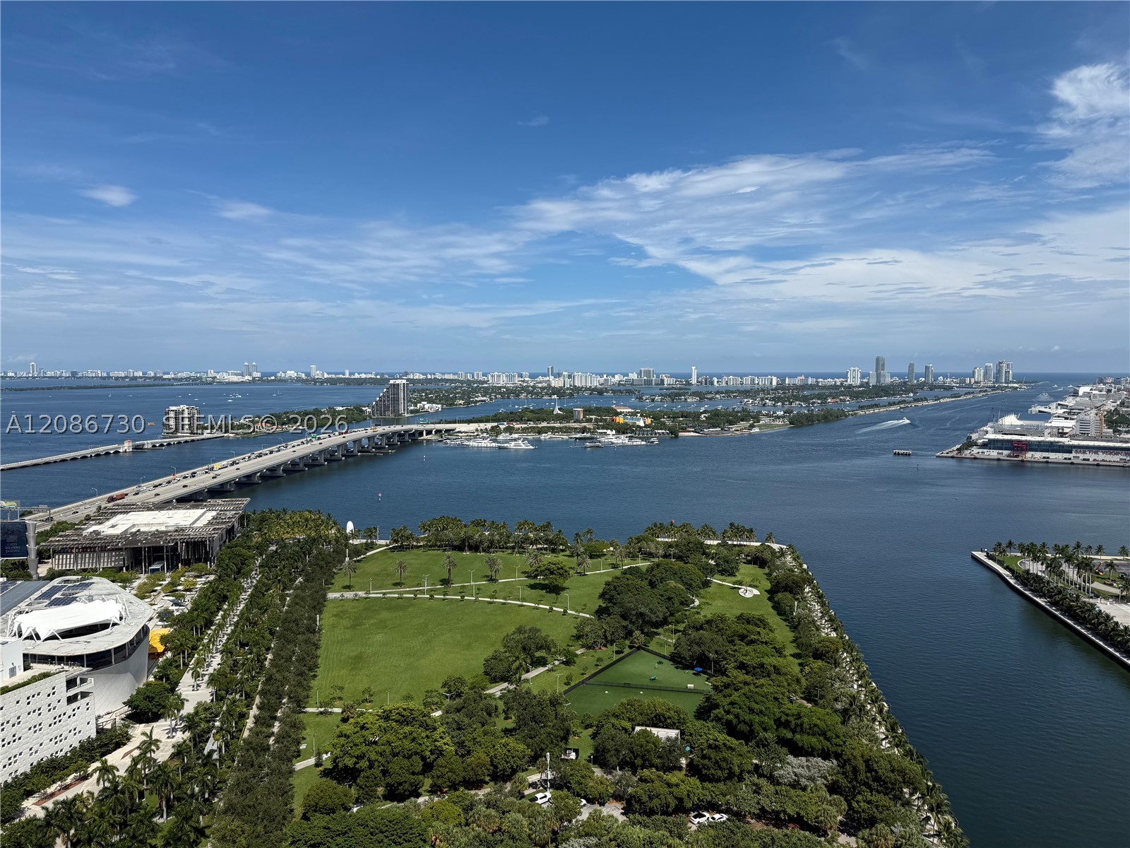 900 Biscayne Blvd #3502, Miami FL 33132