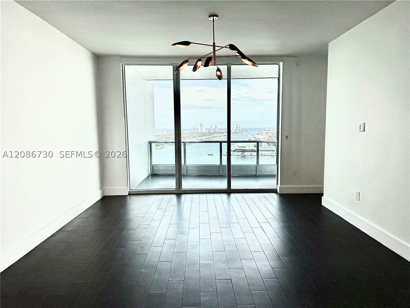 900 Biscayne Blvd #3502, Miami FL 33132