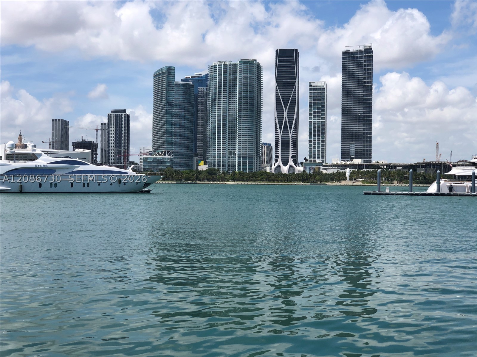900 Biscayne Blvd #3502, Miami FL 33132