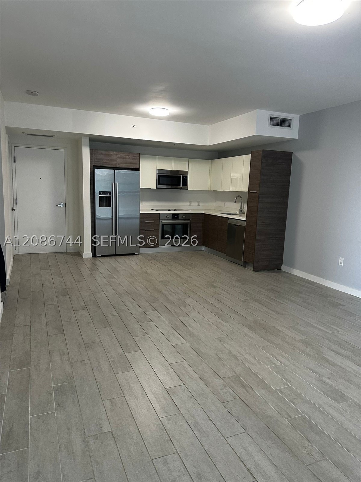 1010 SW 2nd Ave #1005, Miami FL 33130