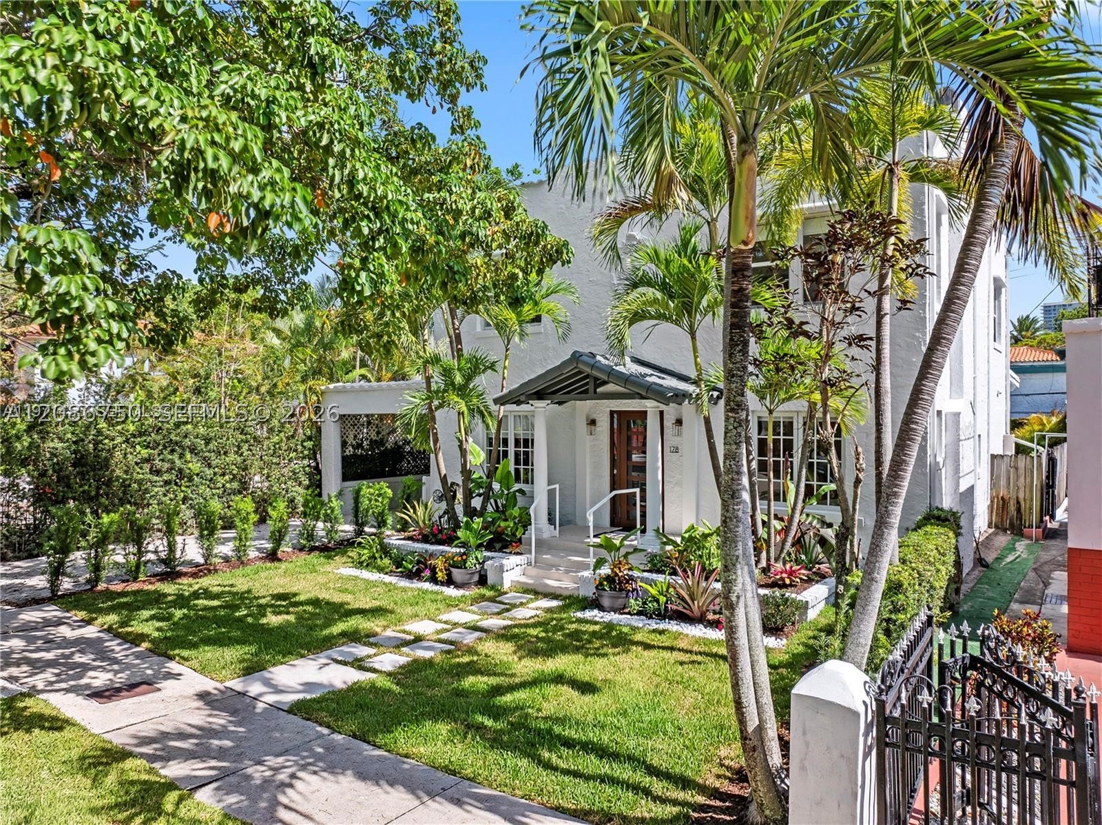 178 NE 45th St, Miami FL 33137