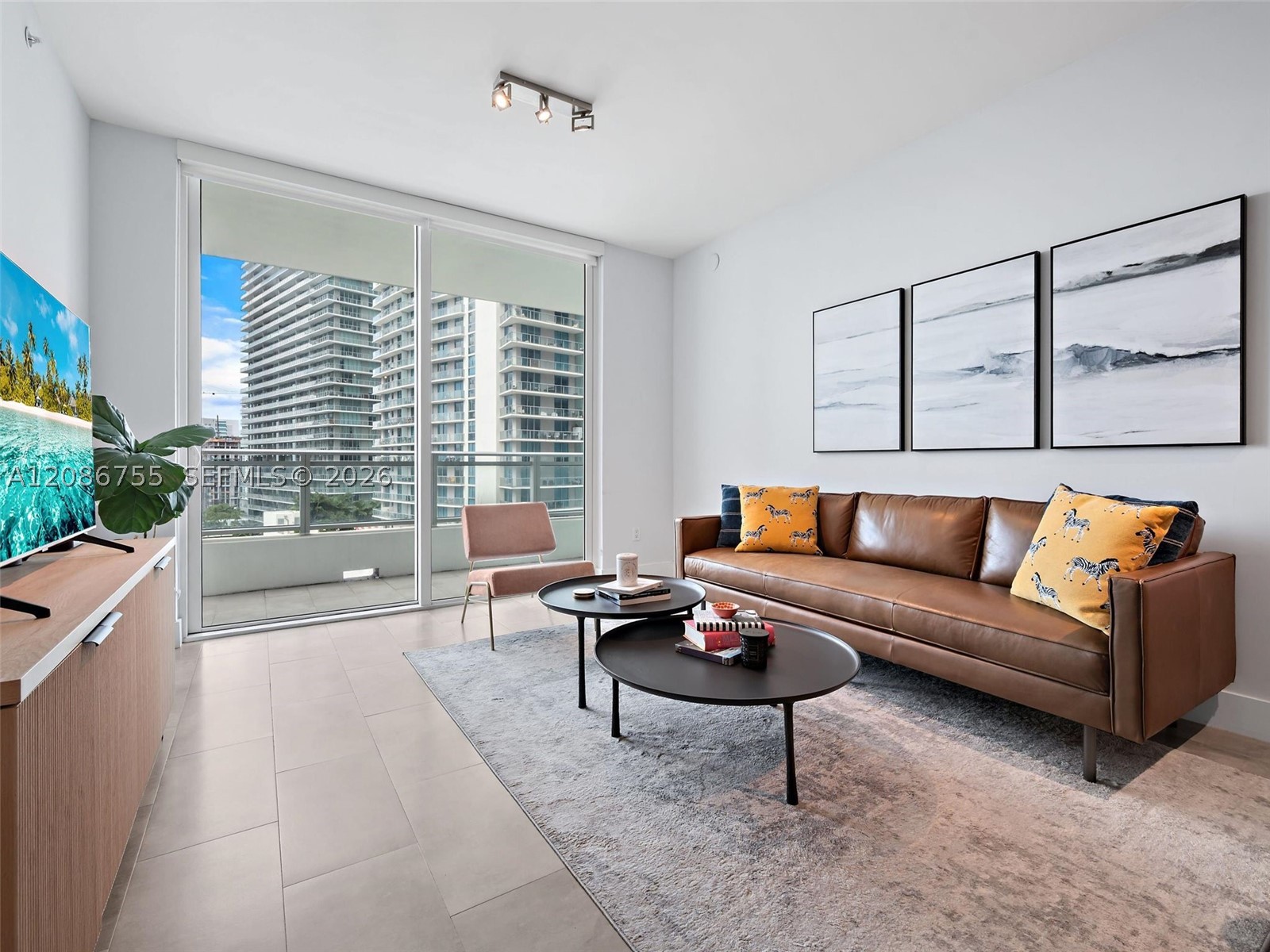 1080 Brickell Ave #1403, Miami FL 33131