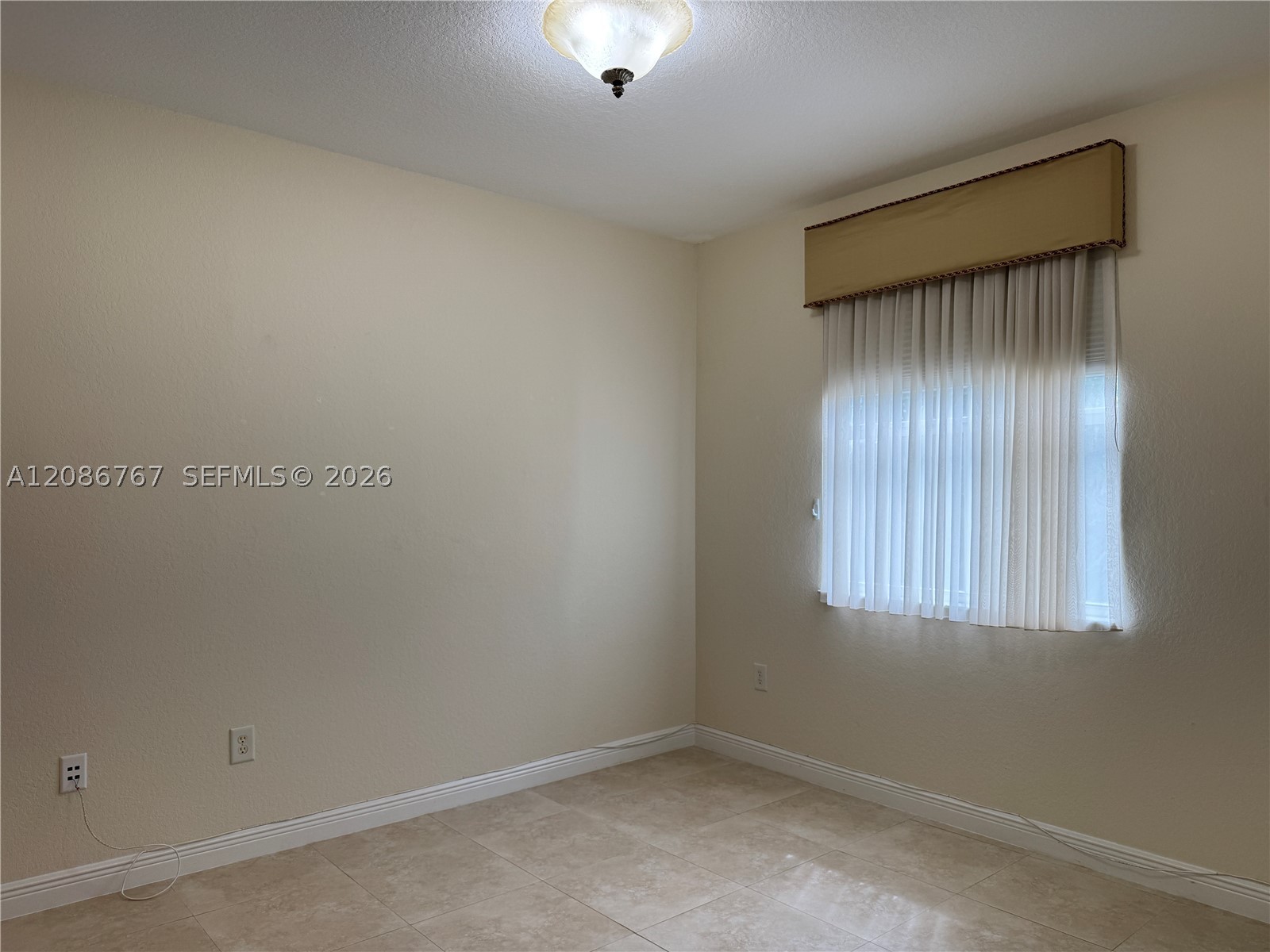 9021 SW 94th St #303, Miami FL 33176