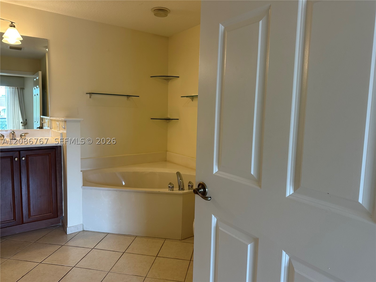 9021 SW 94th St #303, Miami FL 33176