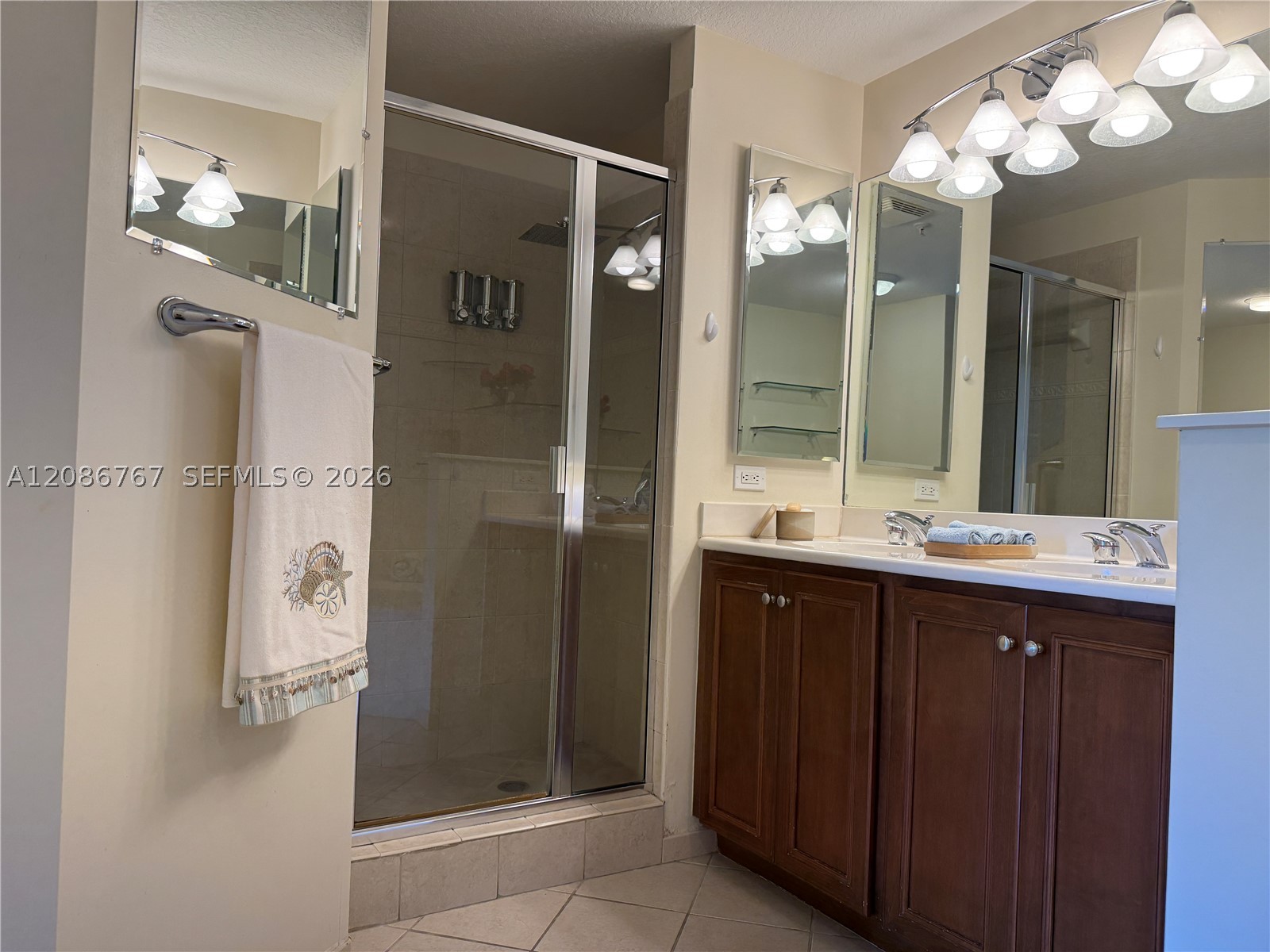 9021 SW 94th St #303, Miami FL 33176