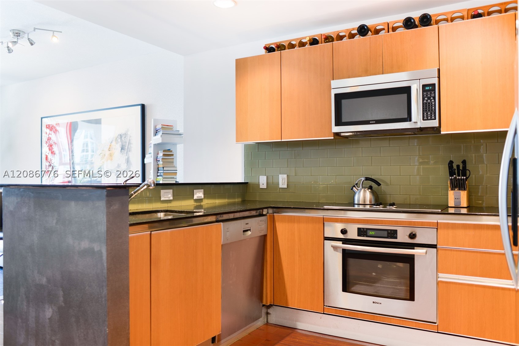 1060 Brickell Ave #3515, Miami FL 33131