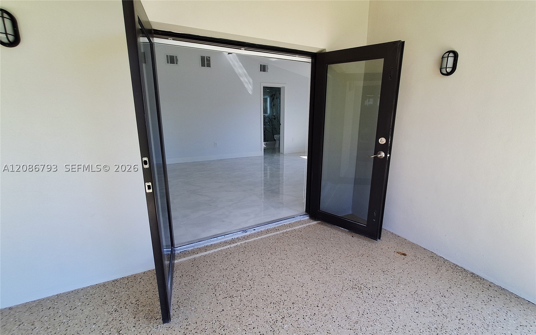 216 Shadow Way, Miami Springs FL 33166