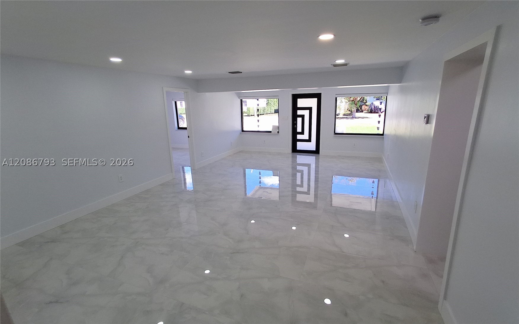 216 Shadow Way, Miami Springs FL 33166
