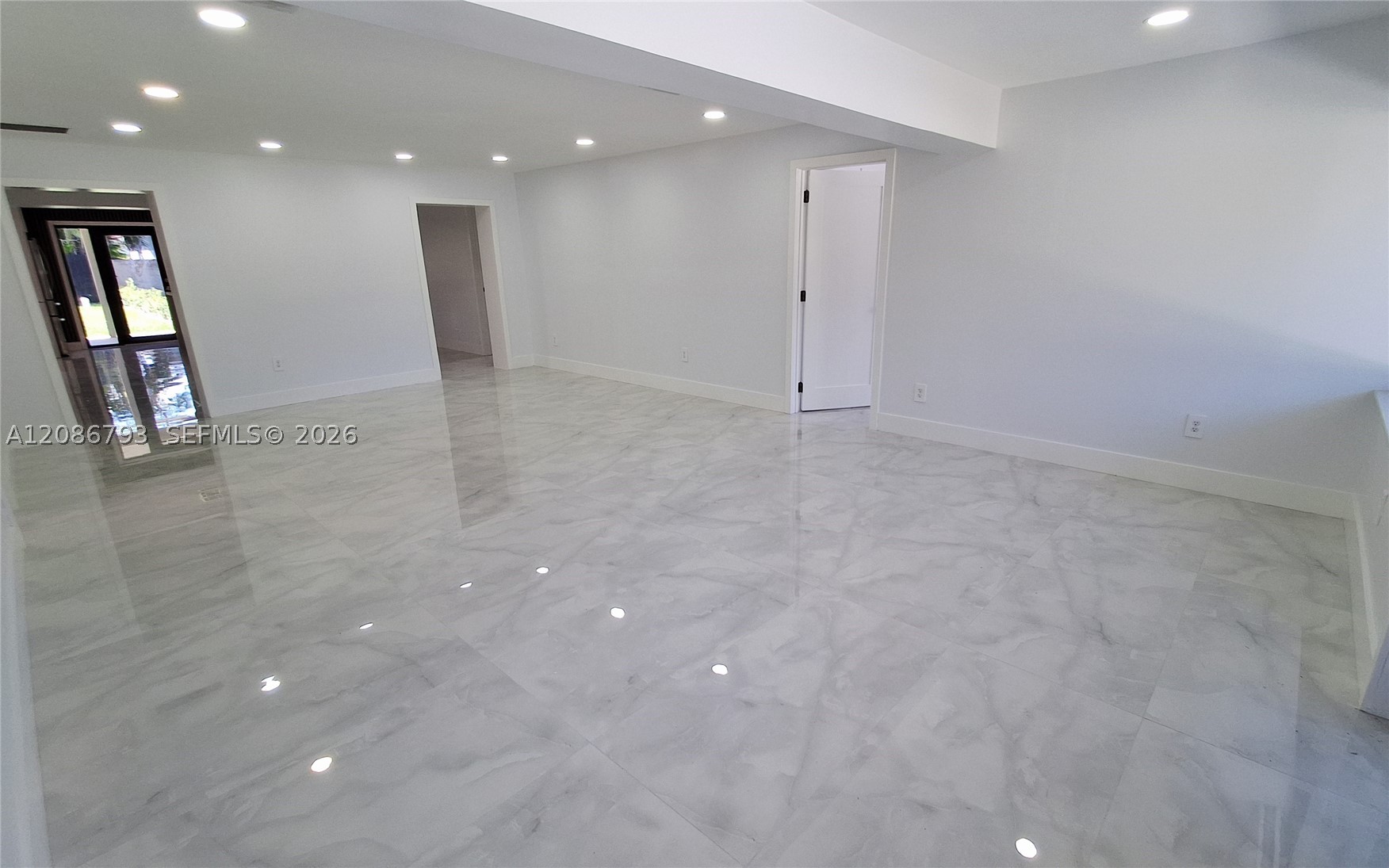 216 Shadow Way, Miami Springs FL 33166