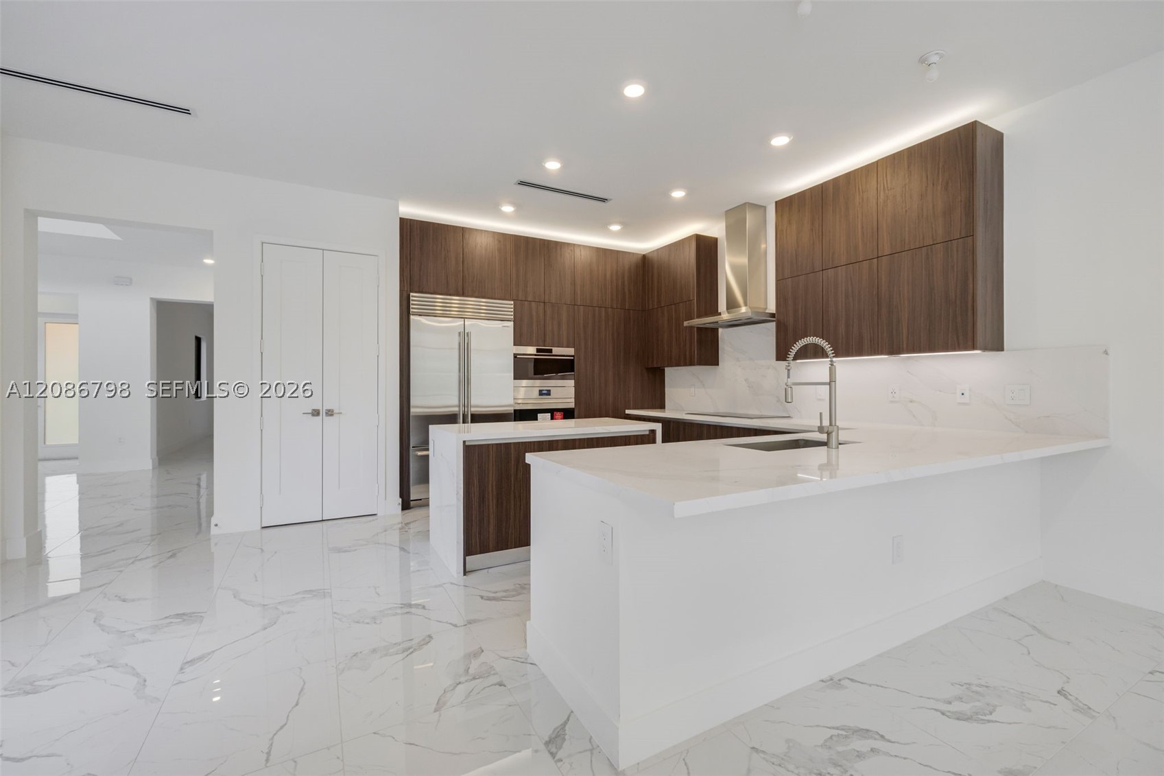 19749 NE 16th Pl #19749, Miami FL 33179