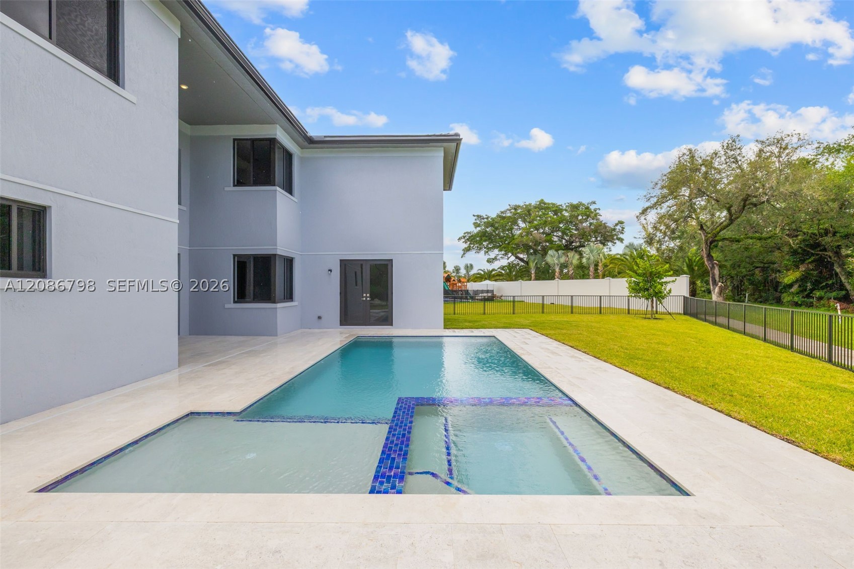 19749 NE 16th Pl #19749, Miami FL 33179
