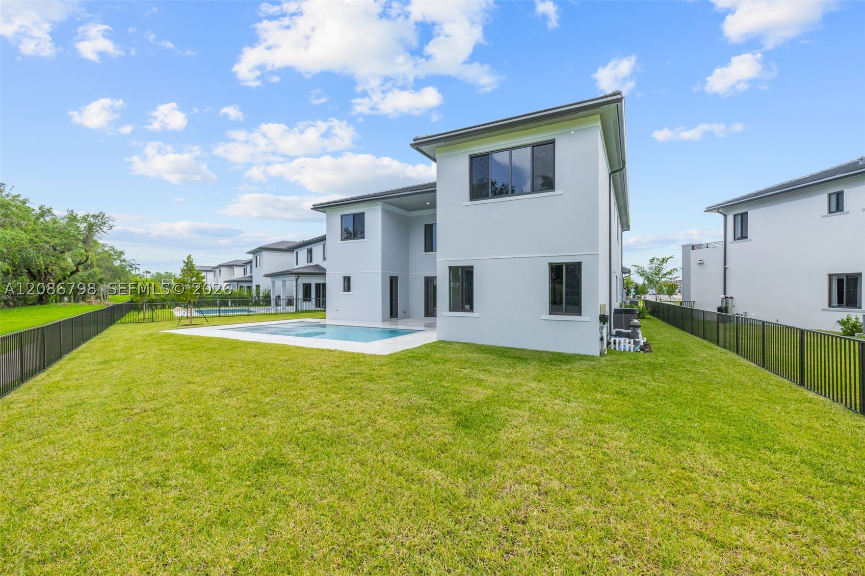 19749 NE 16th Pl #19749, Miami FL 33179