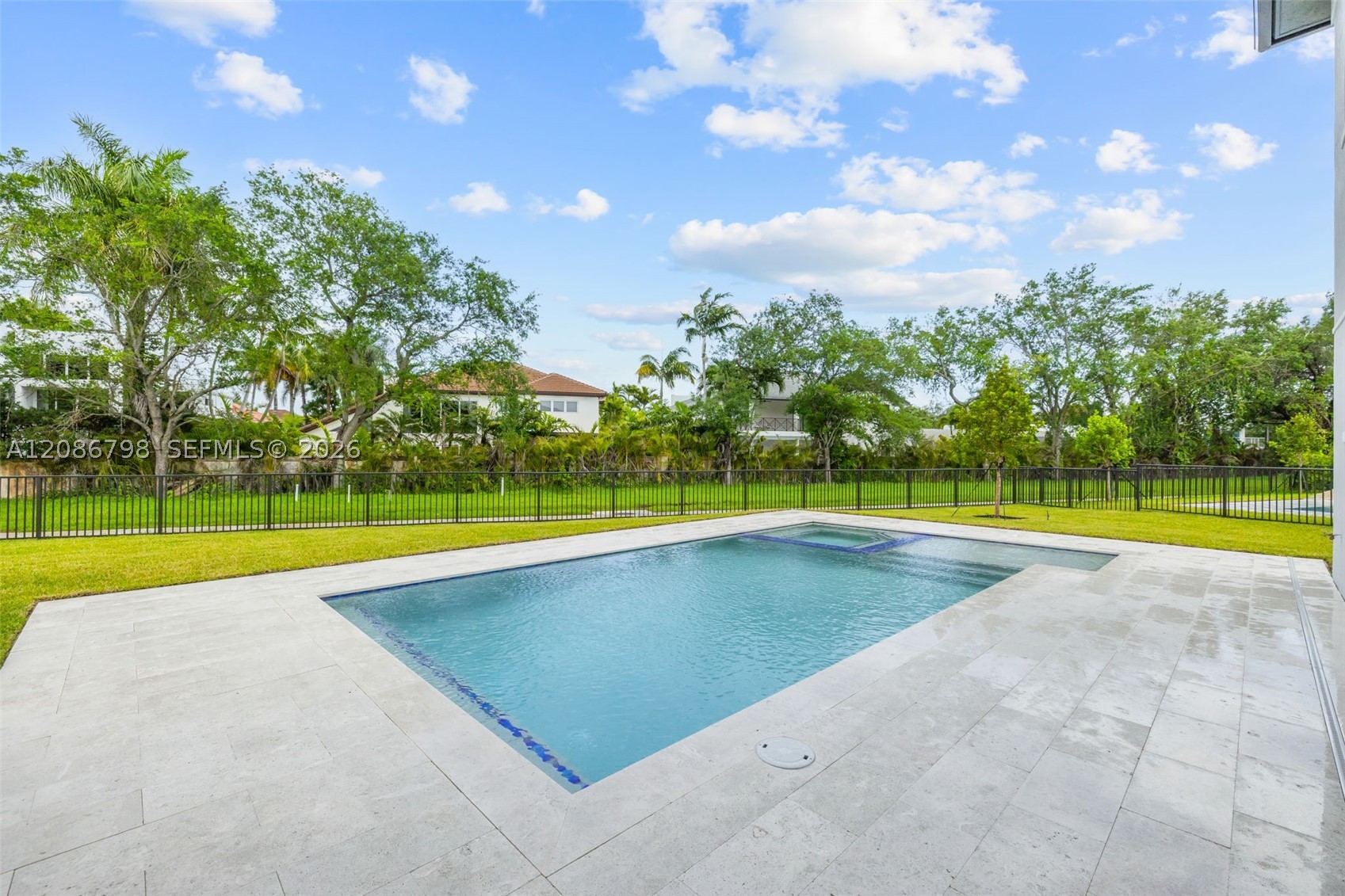 19749 NE 16th Pl #19749, Miami FL 33179
