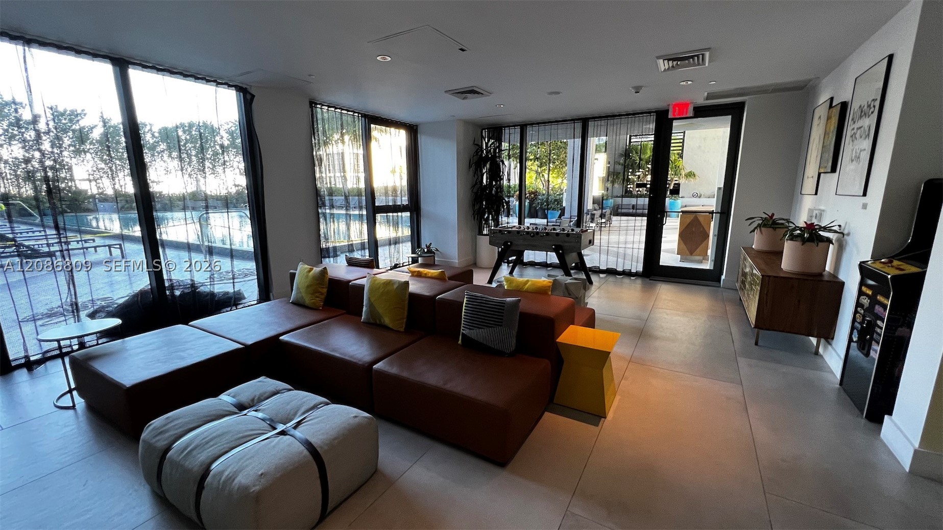 121 NE 34th St #1706A, Miami FL 33137