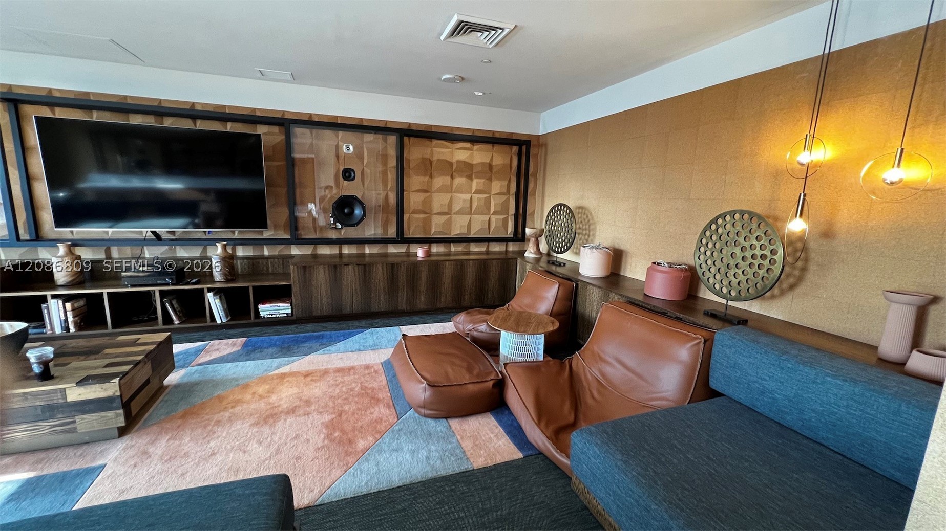 121 NE 34th St #1706A, Miami FL 33137