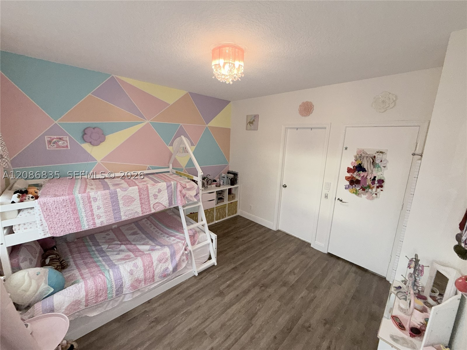 16 Key West Ct, Weston FL 33326