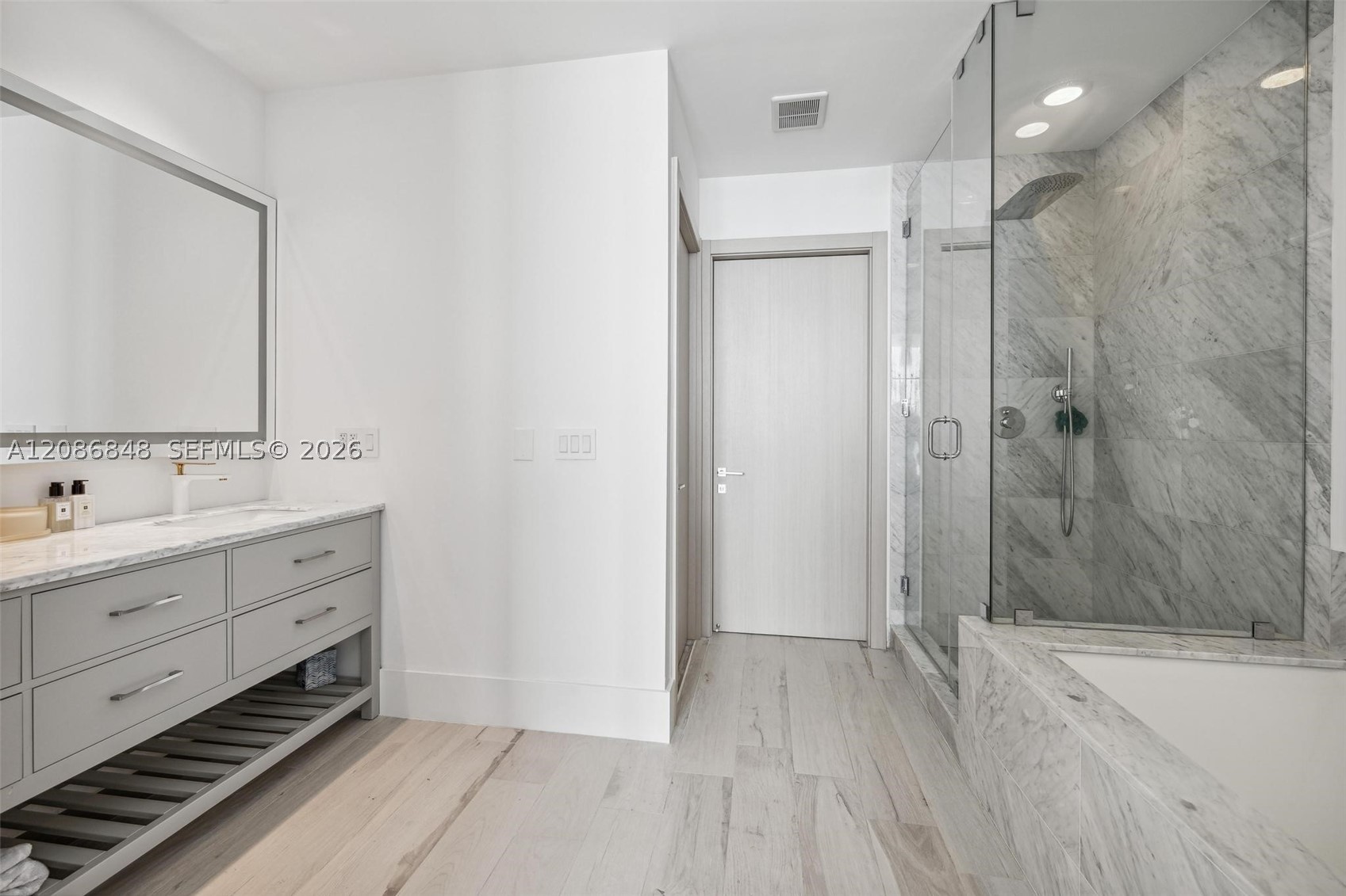 480 NE 31st St #3501, Miami FL 33137