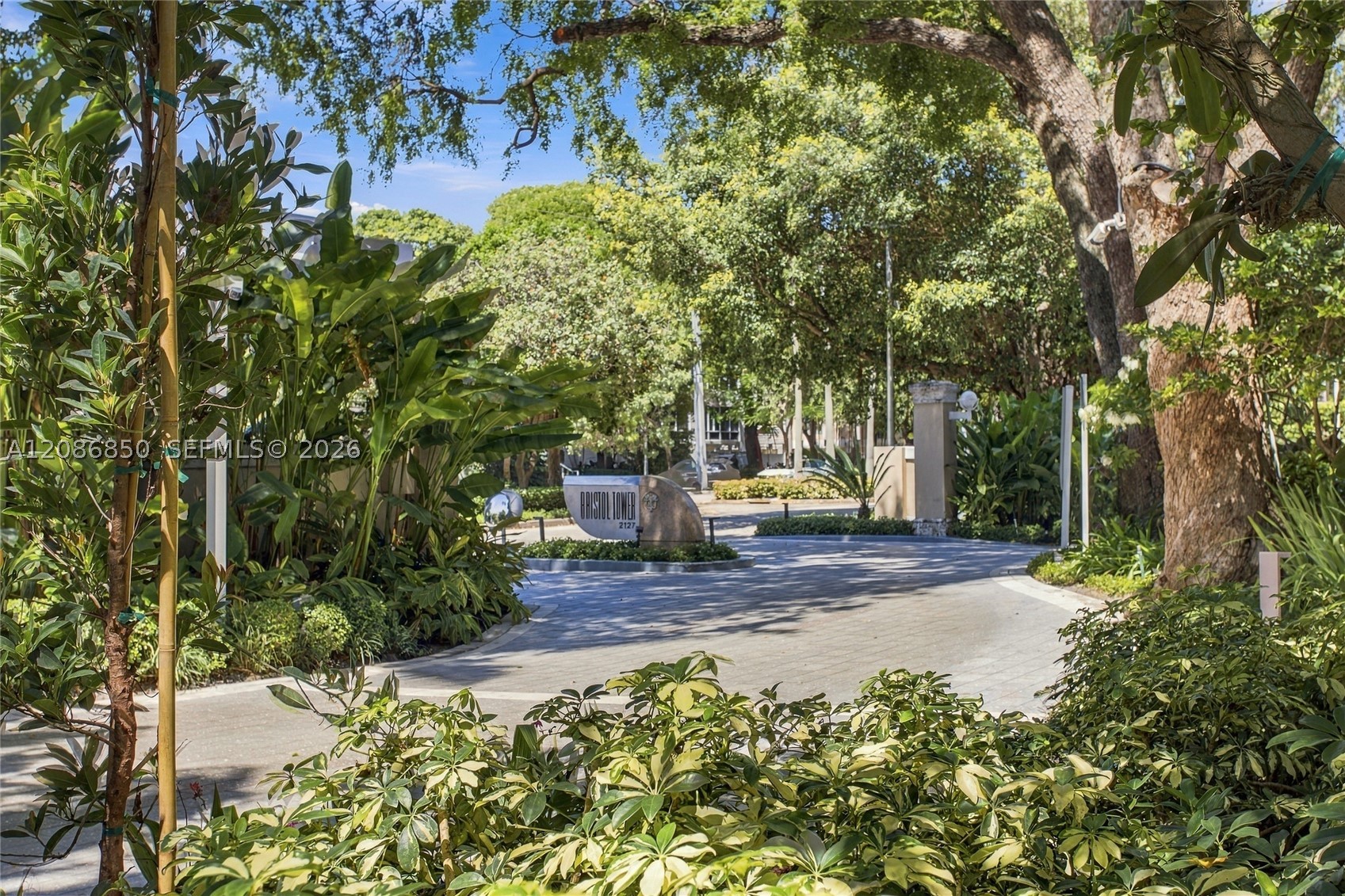 2127 Brickell Ave #2205, Miami FL 33129