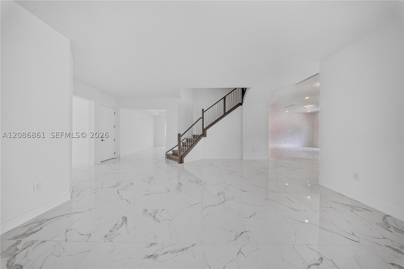19638 NE 14th Ave #19638, Miami FL 33179