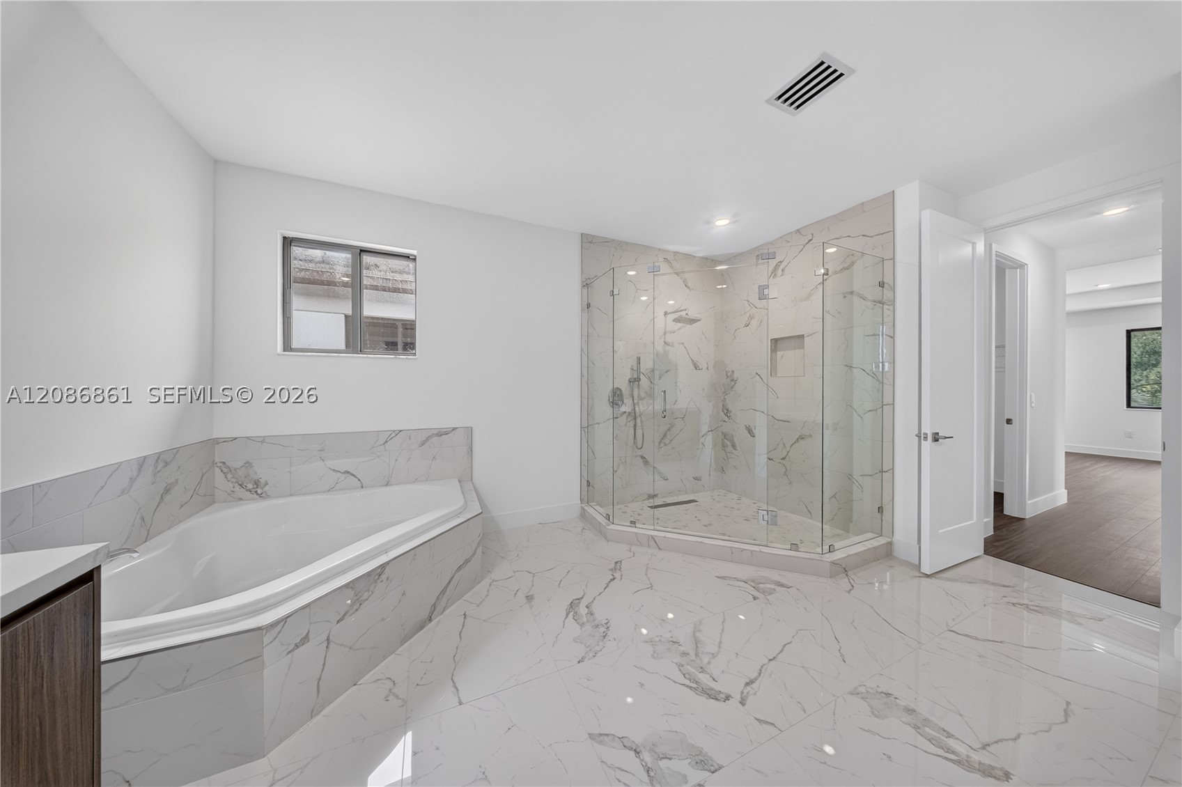 19638 NE 14th Ave #19638, Miami FL 33179