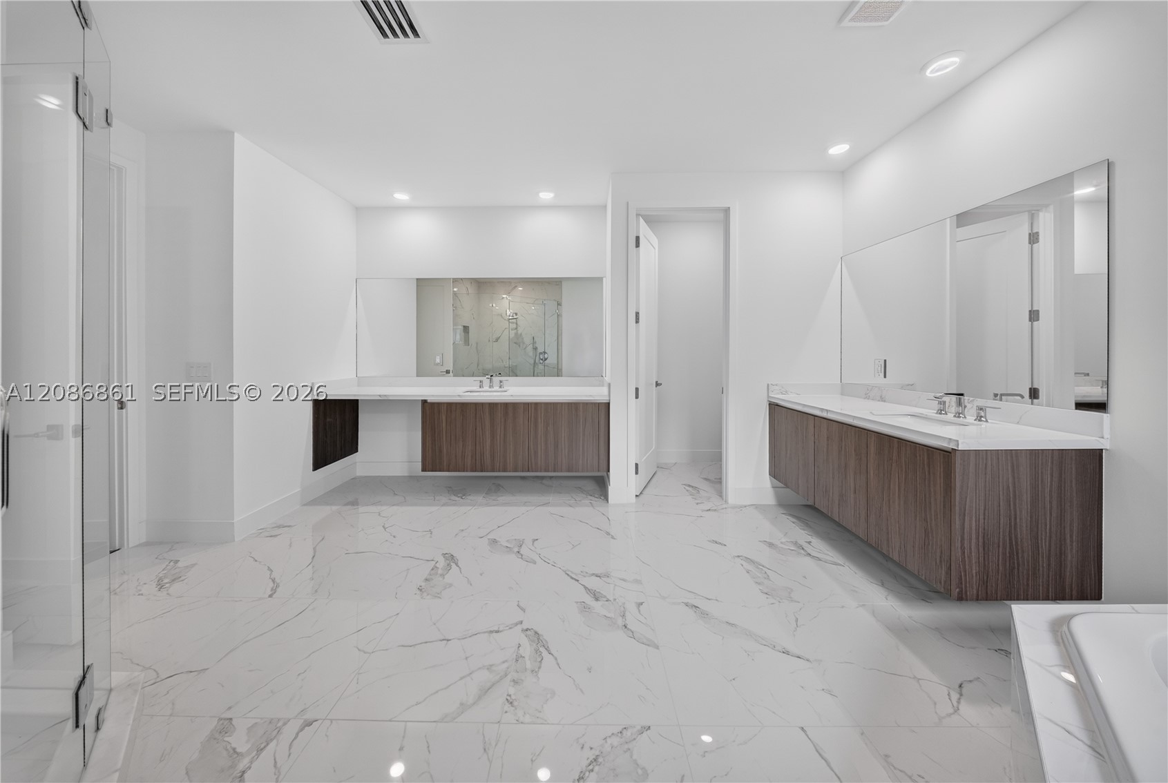 19638 NE 14th Ave #19638, Miami FL 33179