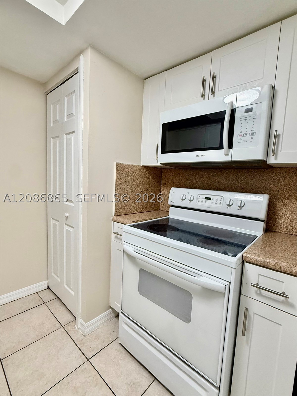 2475 NW 16th Street Rd #418, Miami FL 33125