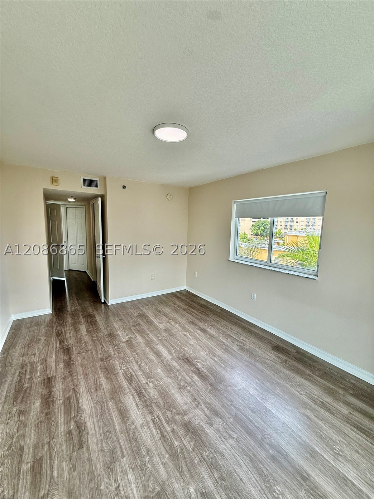 2475 NW 16th Street Rd #418, Miami FL 33125