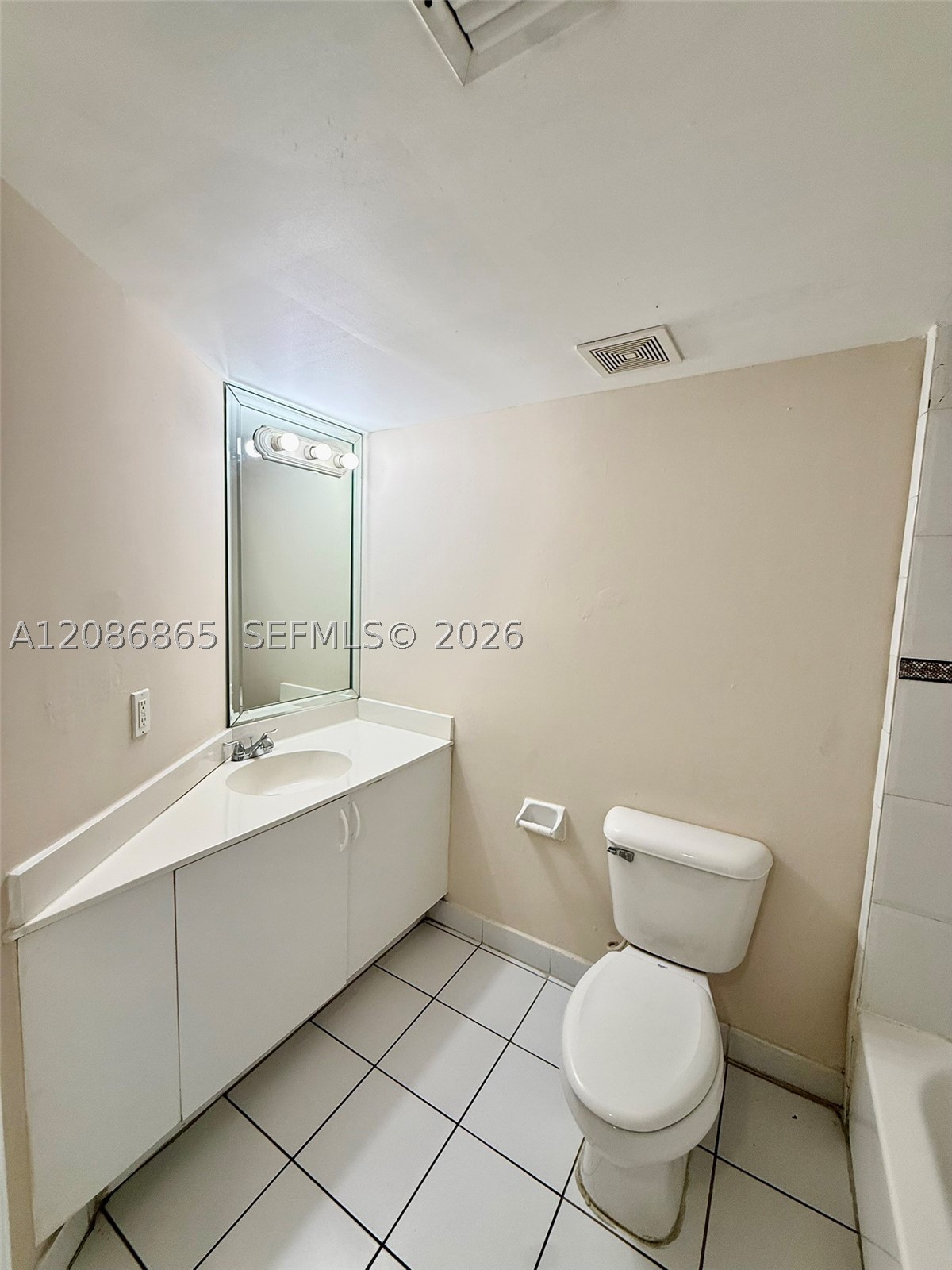 2475 NW 16th Street Rd #418, Miami FL 33125
