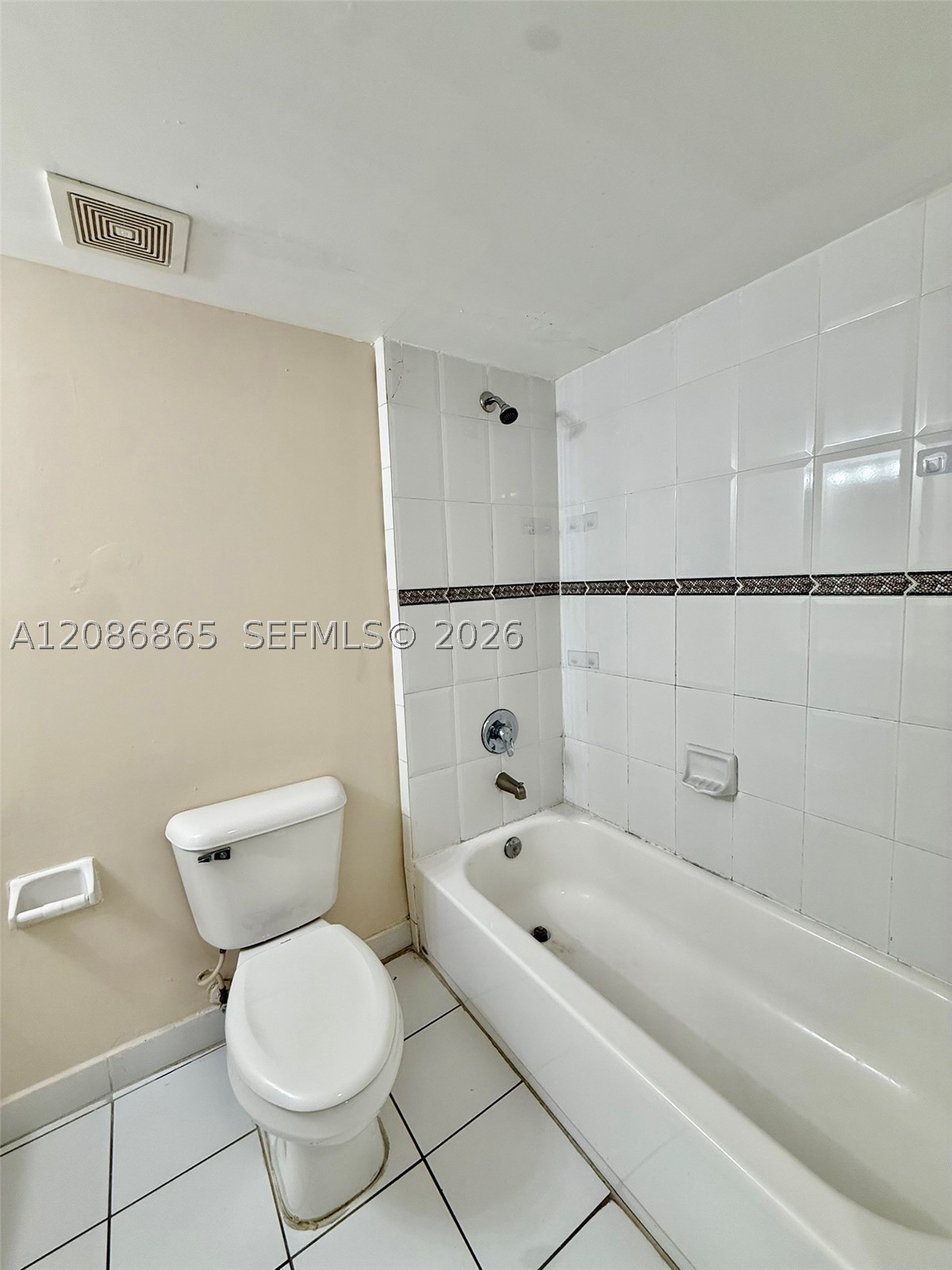 2475 NW 16th Street Rd #418, Miami FL 33125