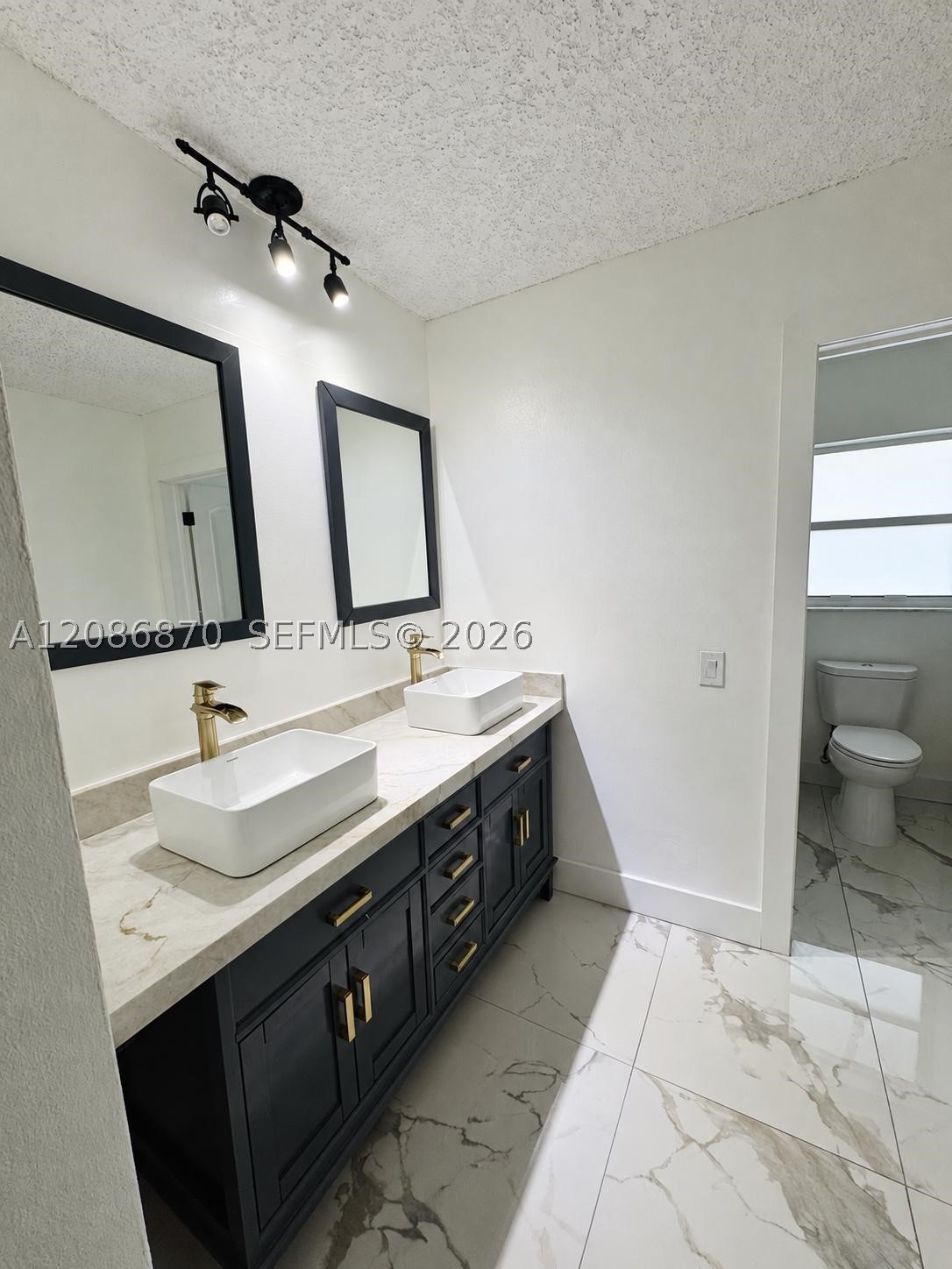 695 SW 65th Ave, Margate FL 33068