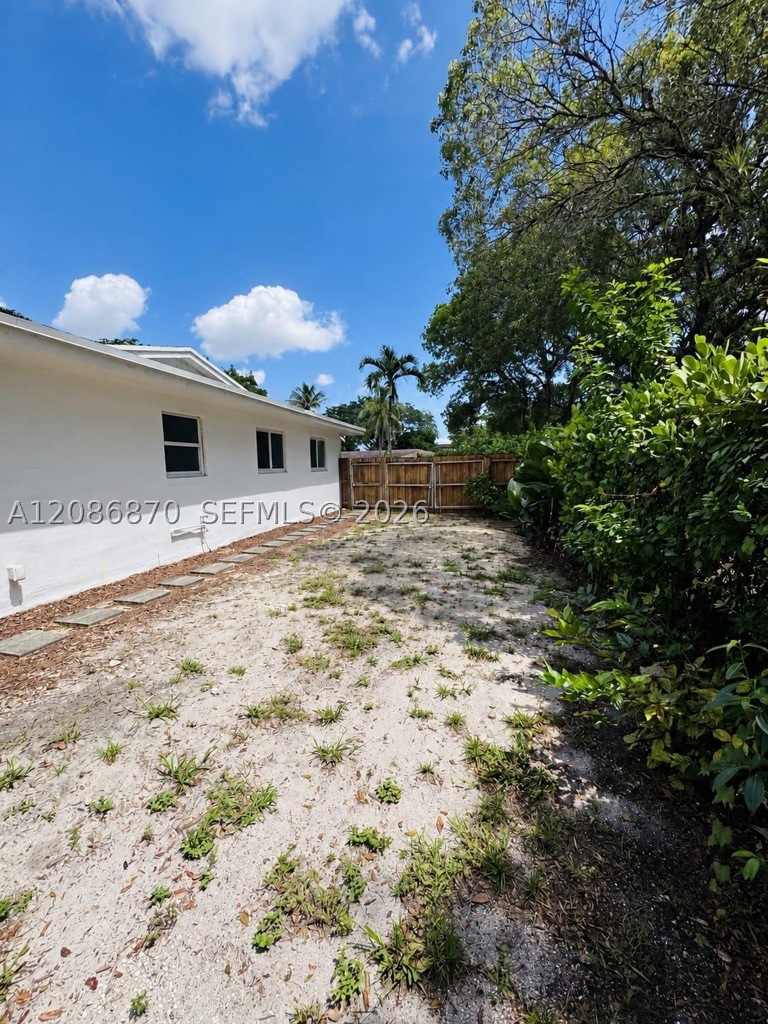 695 SW 65th Ave, Margate FL 33068