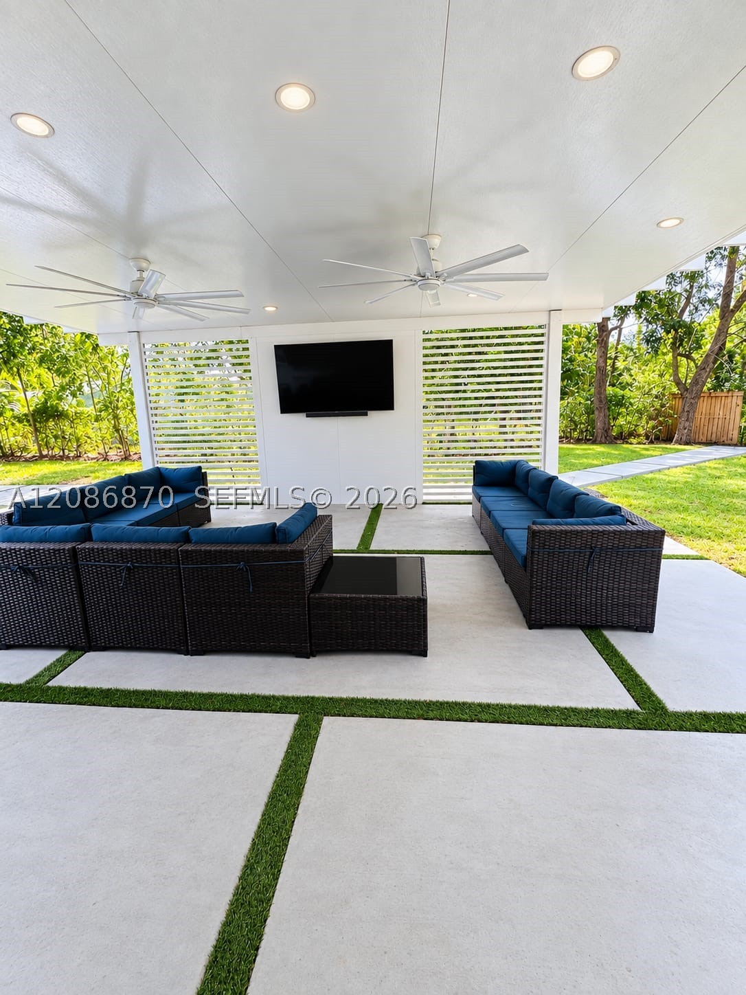 695 SW 65th Ave, Margate FL 33068