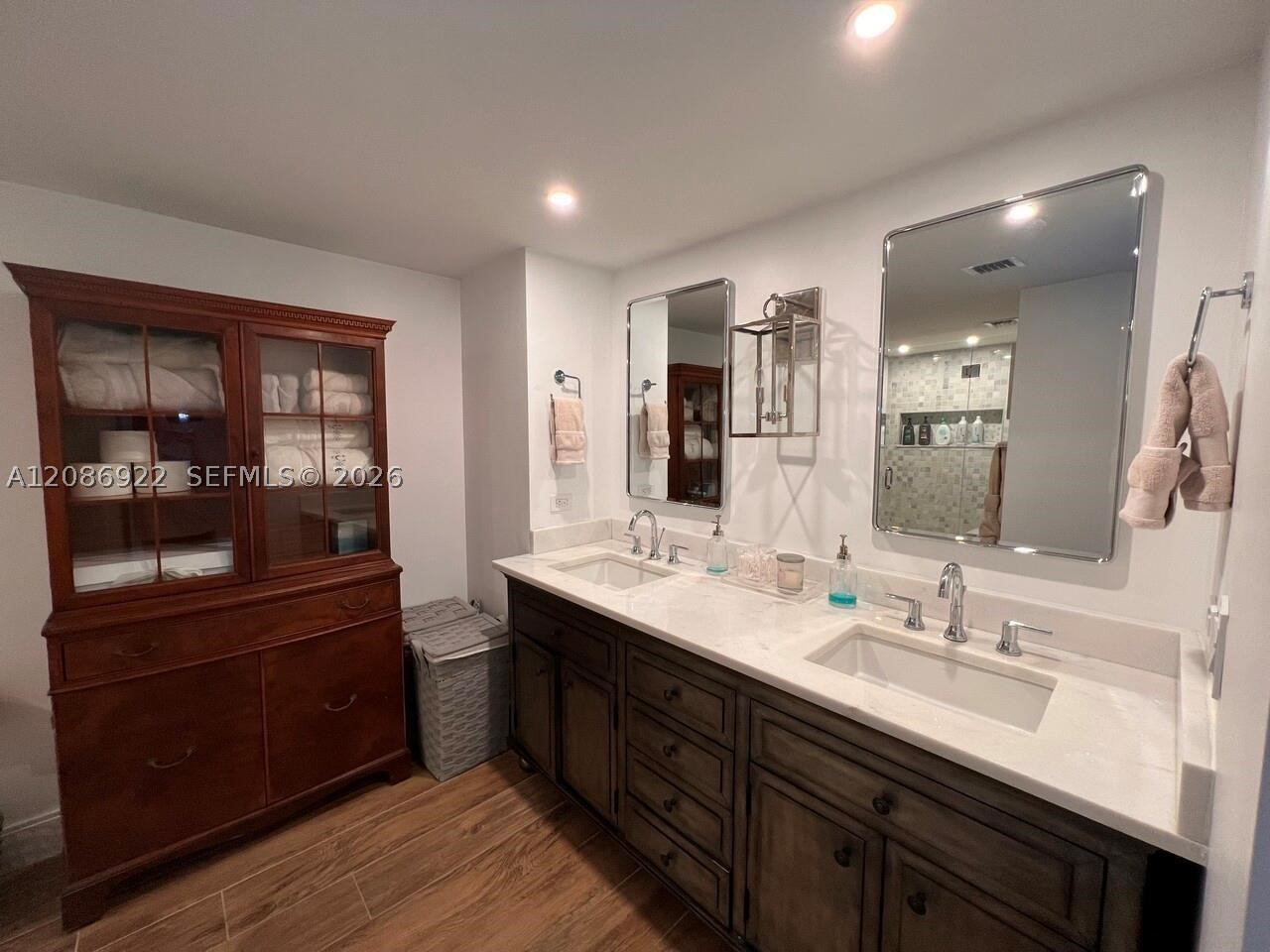 7840 SW 86th St #22, Miami FL 33143