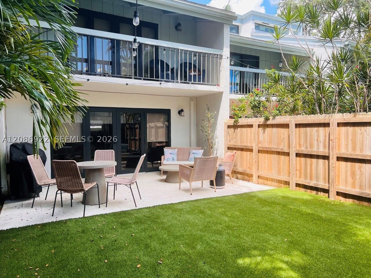 7840 SW 86th St #22, Miami FL 33143
