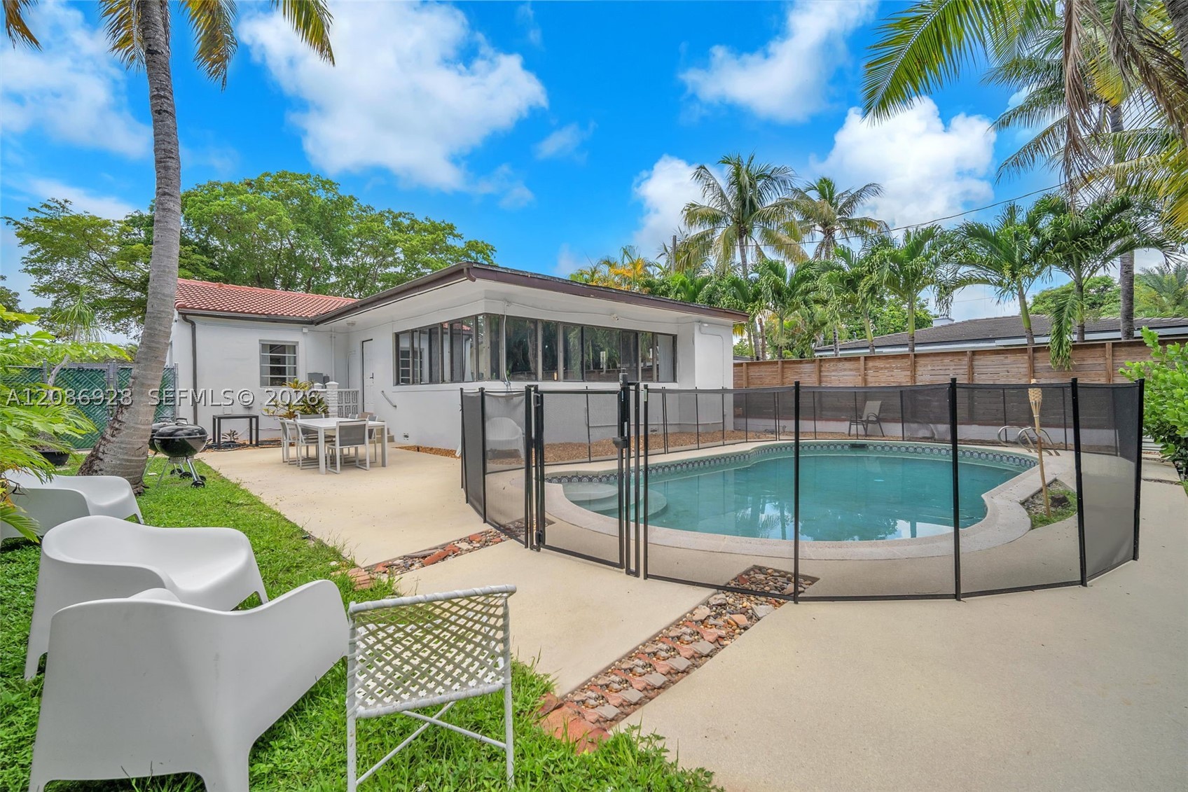 801 SW 24th Rd, Miami FL 33129