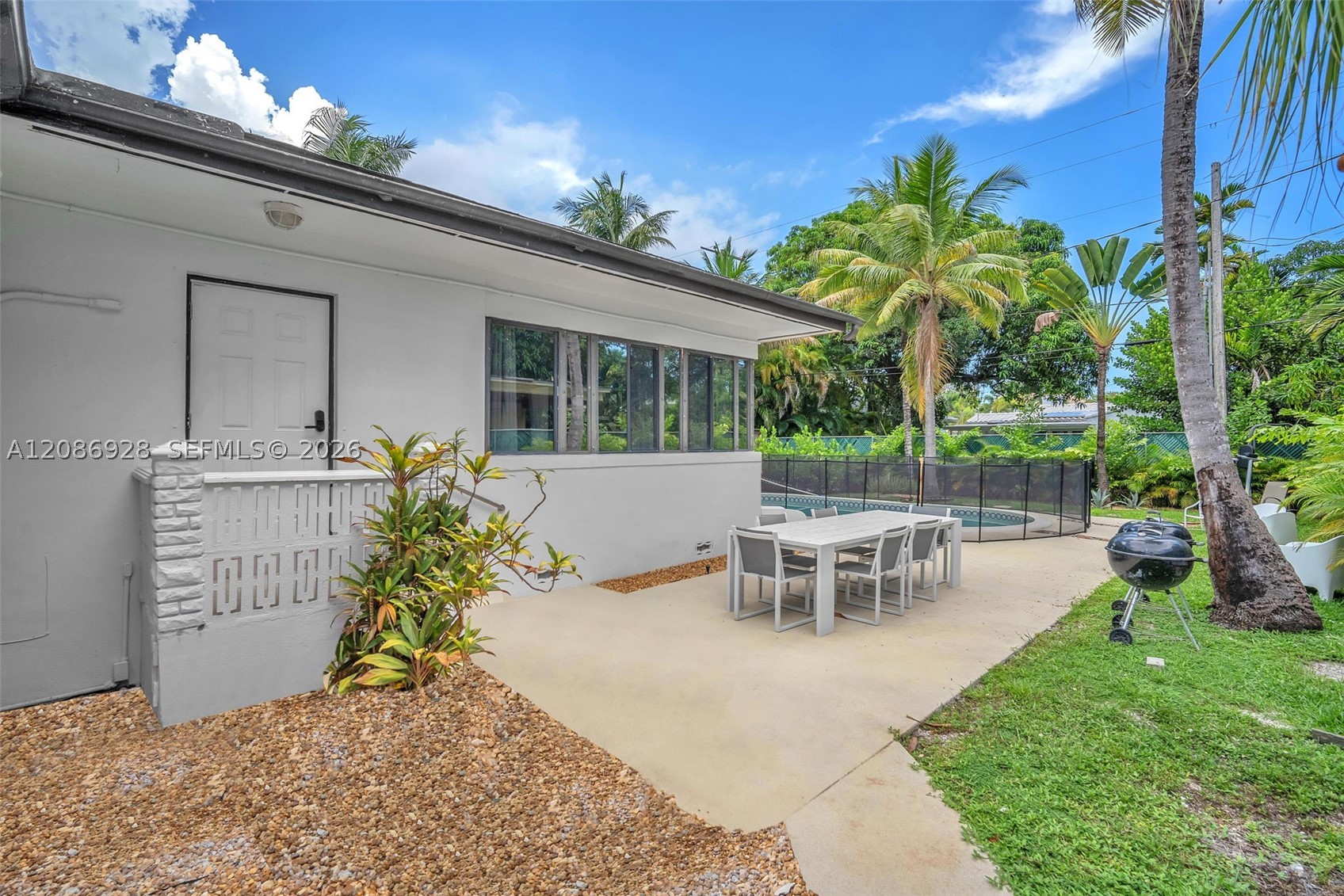 801 SW 24th Rd, Miami FL 33129