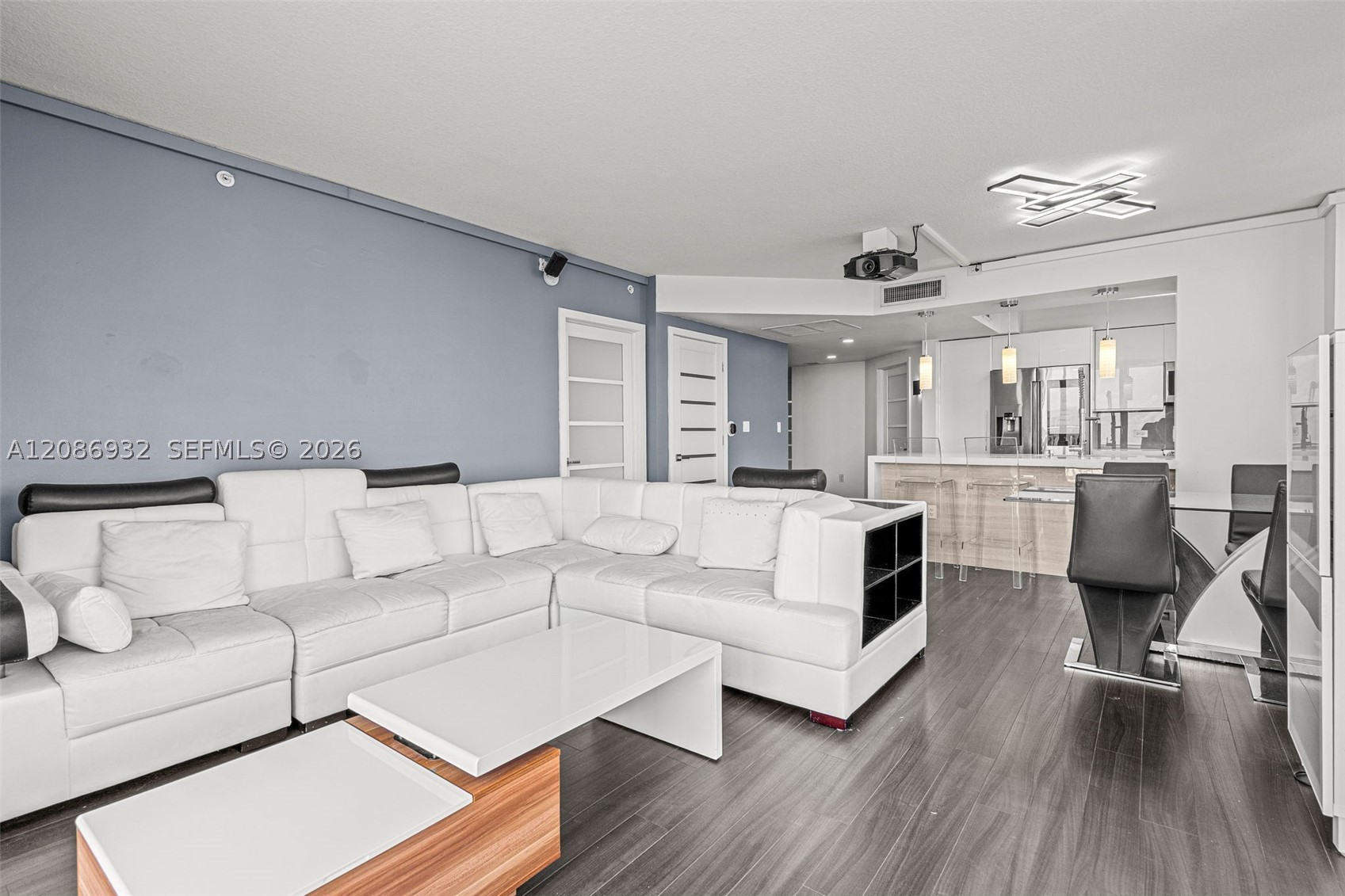 19501 W Country Club Dr #1508, Aventura FL 33180