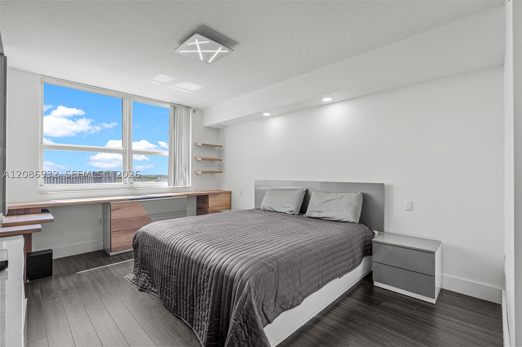 19501 W Country Club Dr #1508, Aventura FL 33180