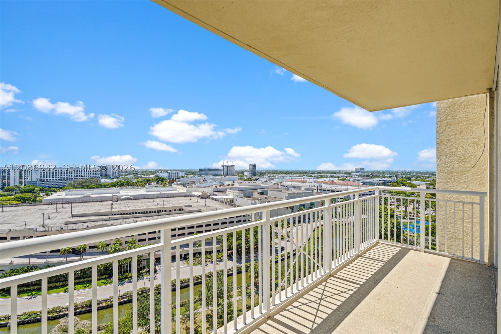 19501 W Country Club Dr #1508, Aventura FL 33180