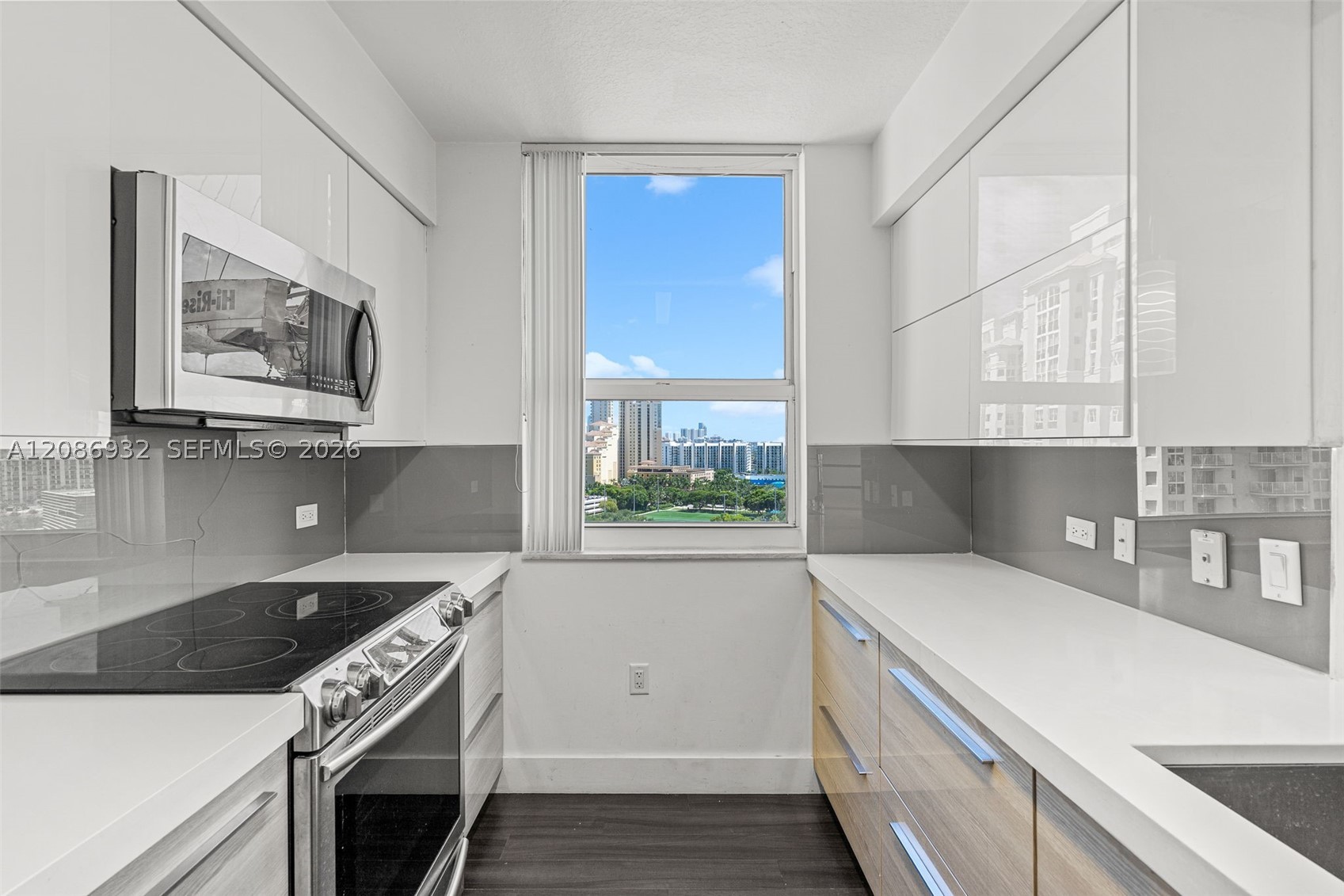 19501 W Country Club Dr #1508, Aventura FL 33180