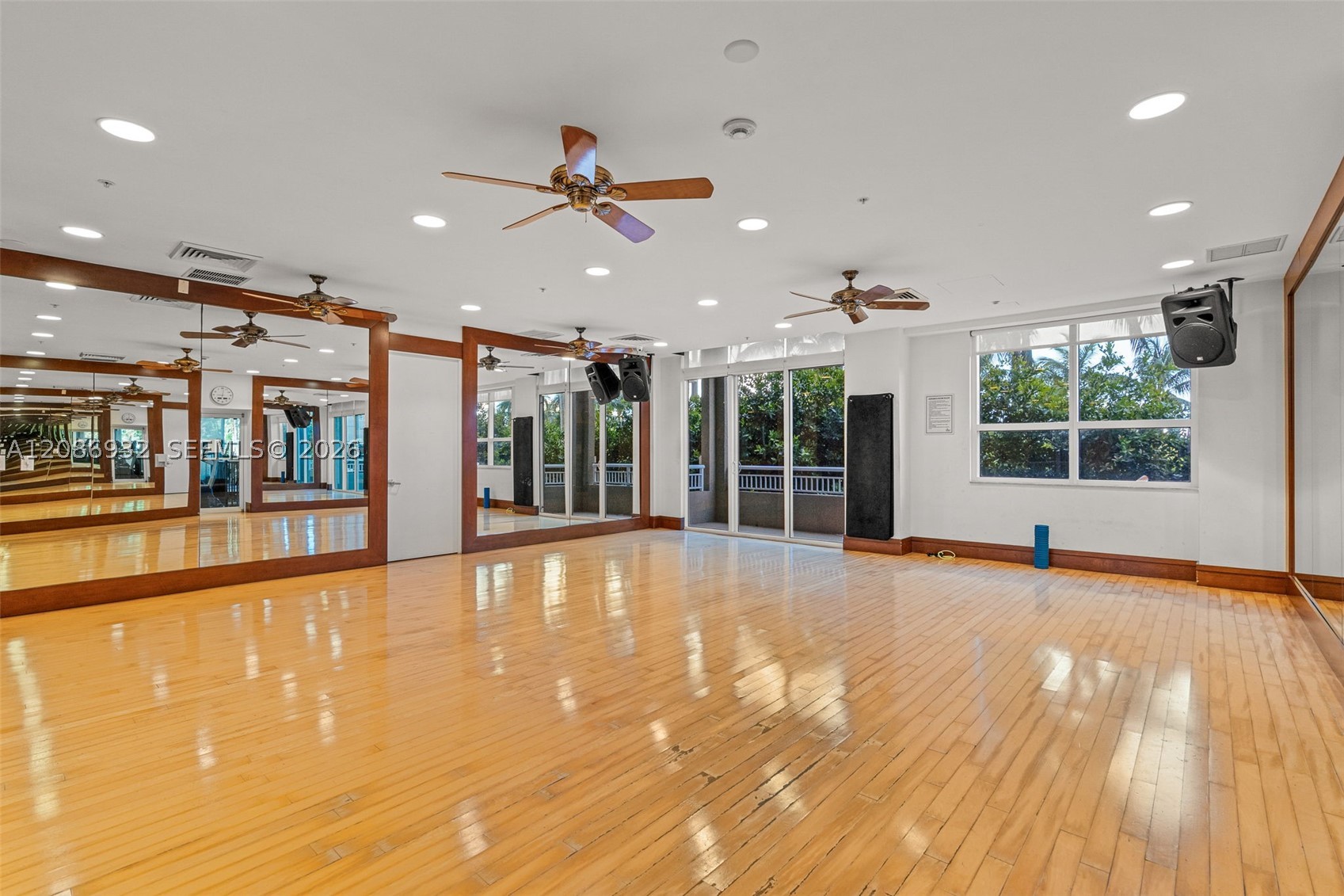 19501 W Country Club Dr #1508, Aventura FL 33180