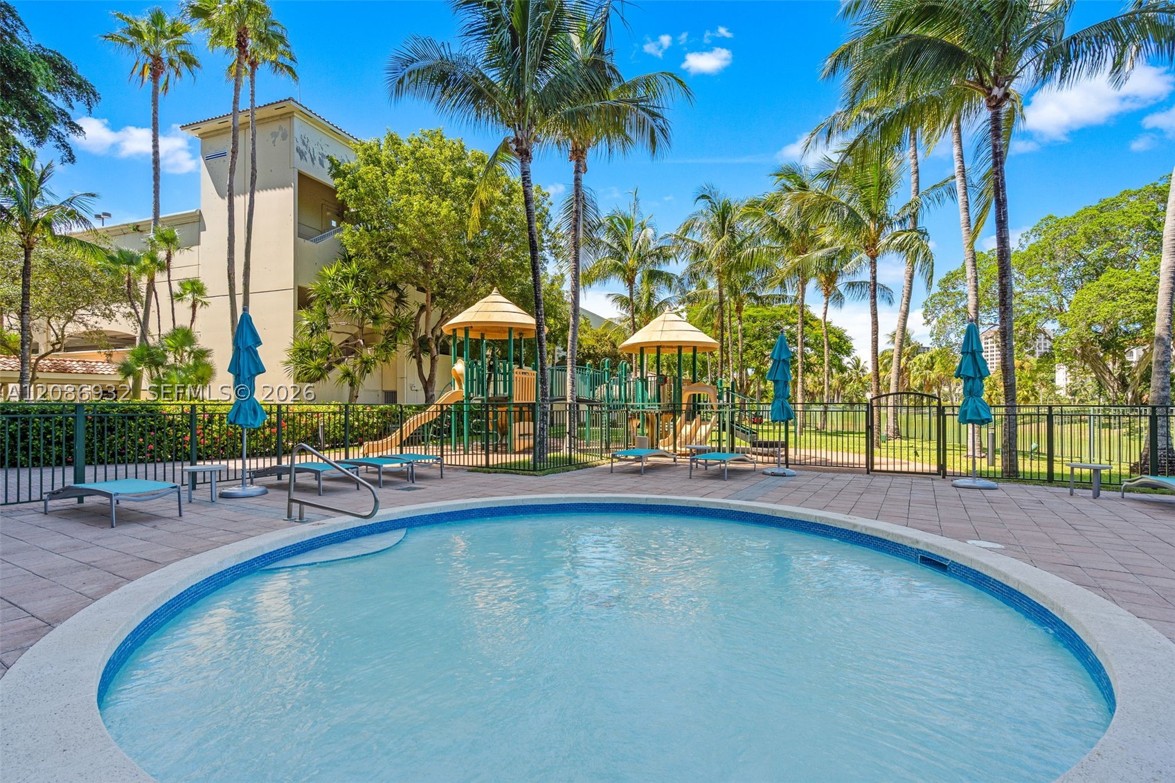 19501 W Country Club Dr #1508, Aventura FL 33180
