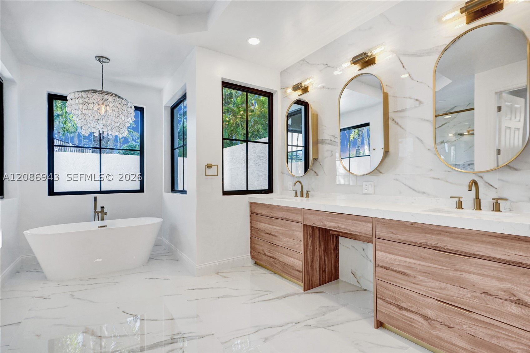 7935 SW 168th St, Palmetto Bay FL 33157