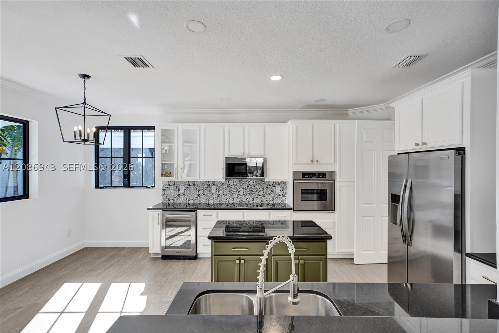 7935 SW 168th St, Palmetto Bay FL 33157