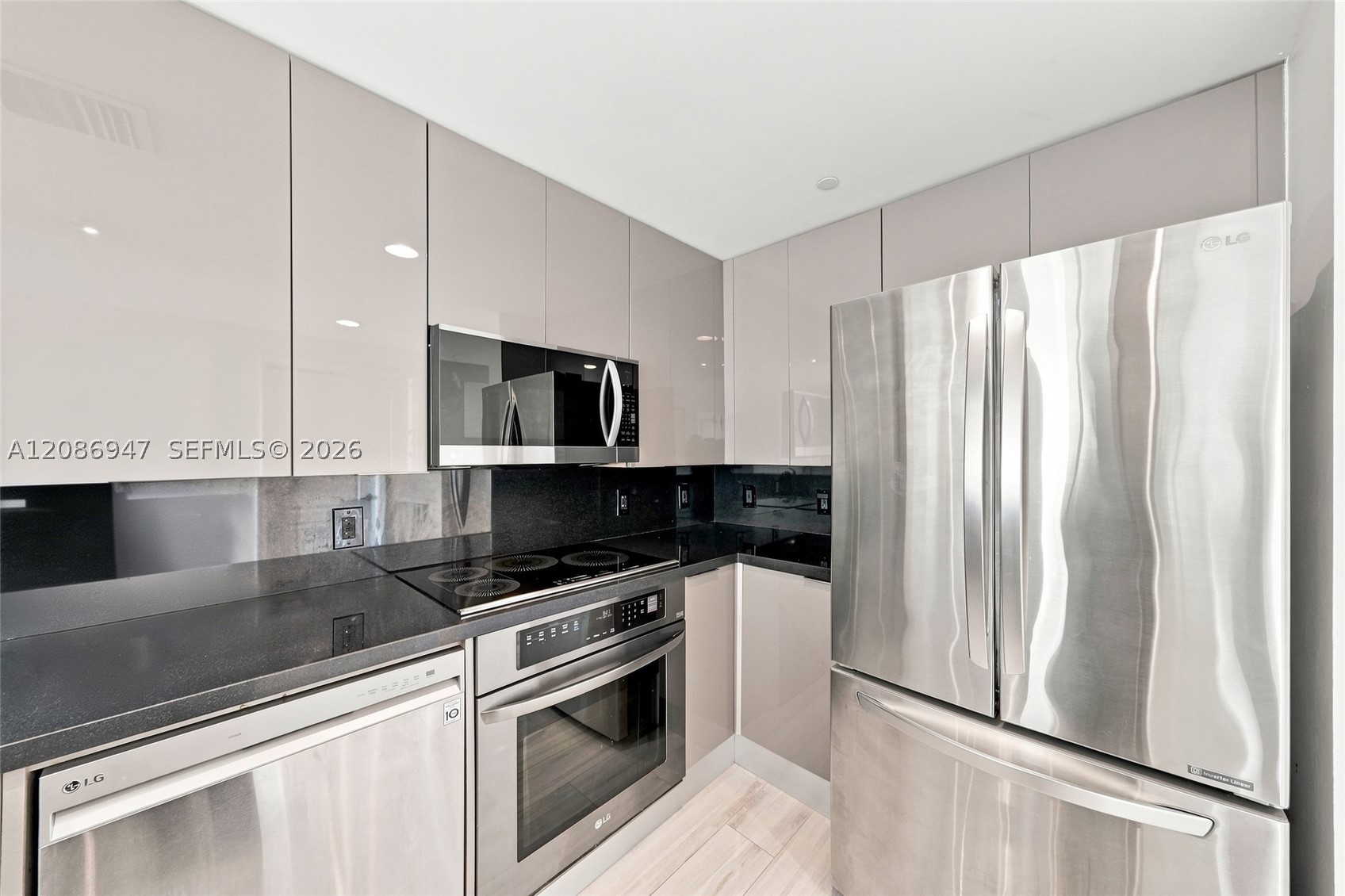 2101 Brickell Ave #3107, Miami FL 33129